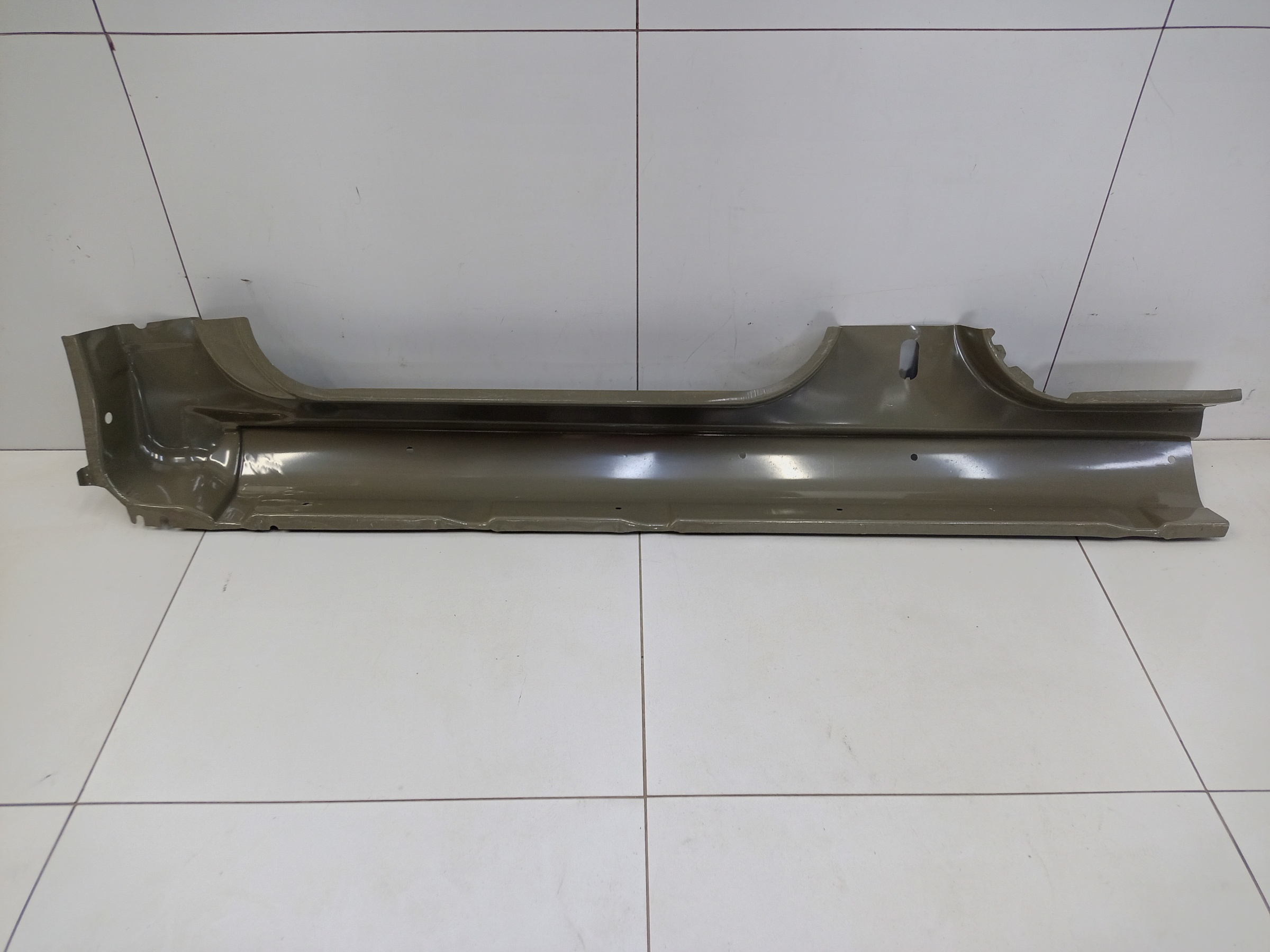 Порог кузова правый Ford C-Max 1