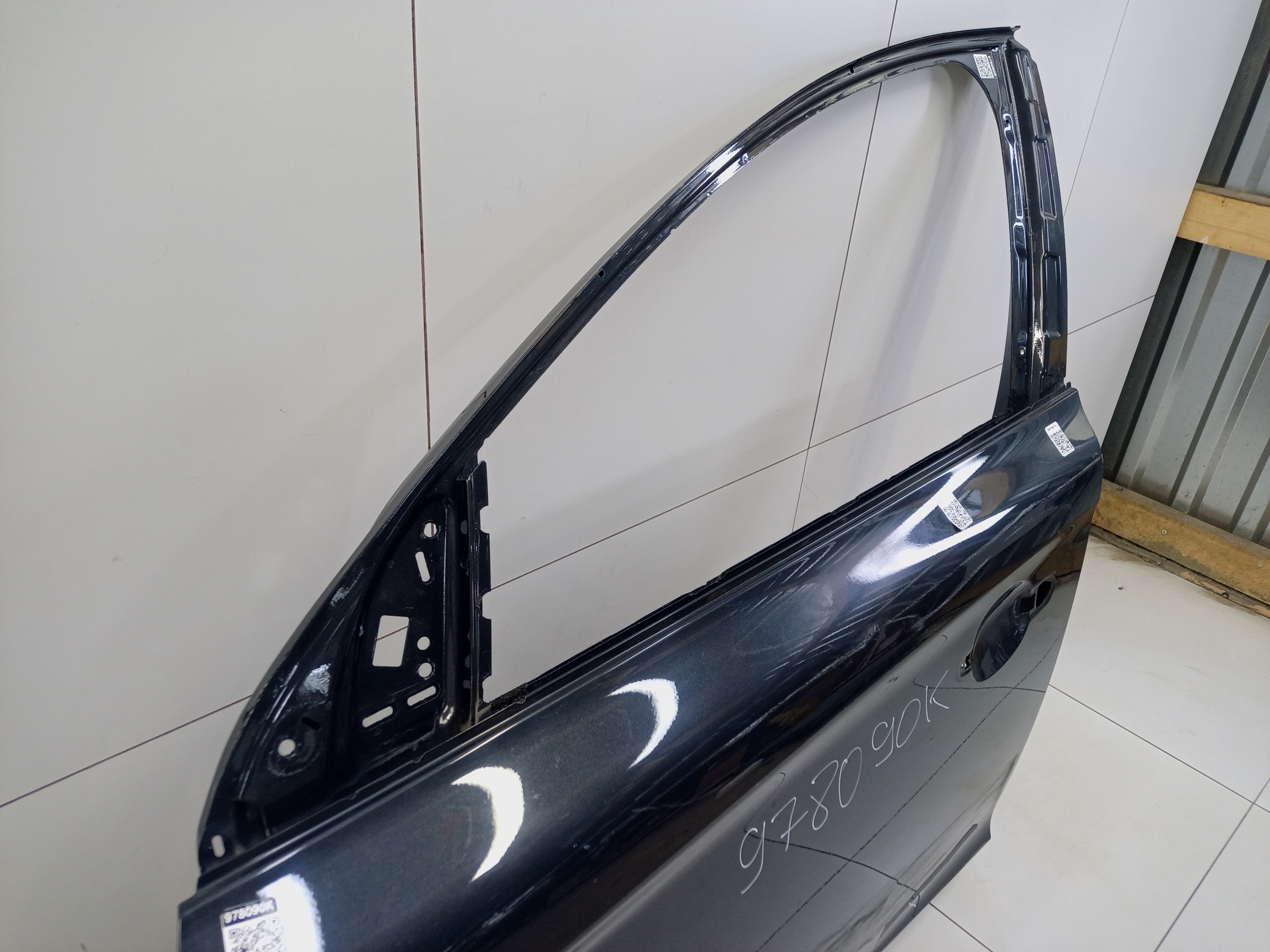 Дверь передняя левая Volvo XC60 1