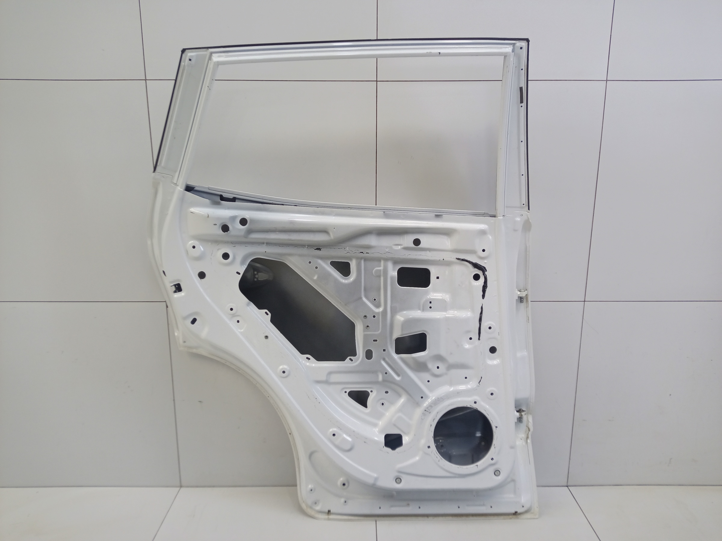 Дверь задняя левая Chery Tiggo 4