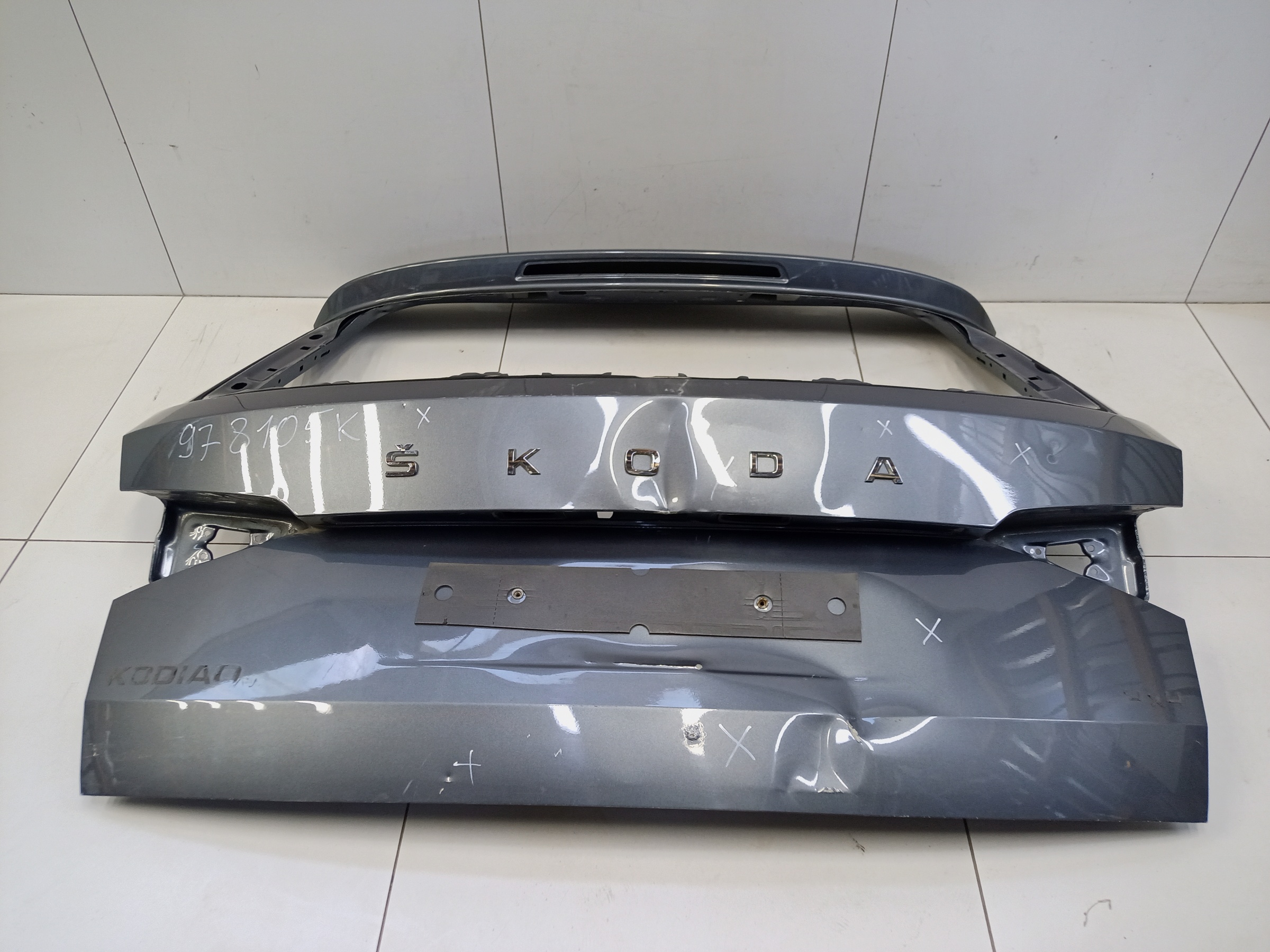Крышка багажника Skoda Kodiaq не под эмблему