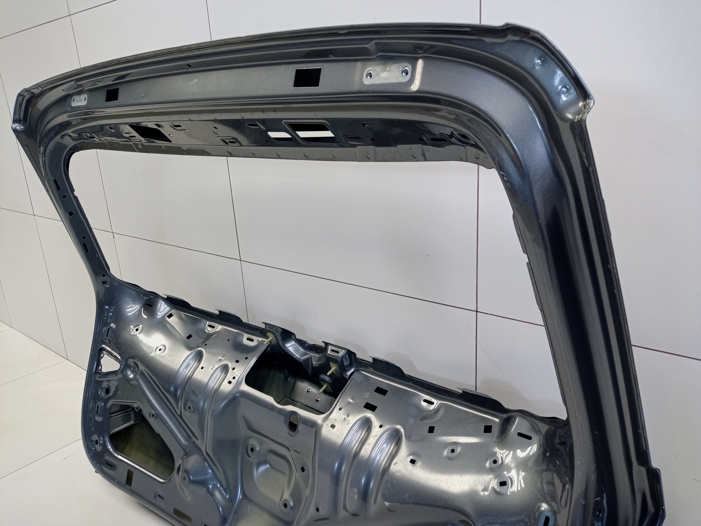 Крышка багажника Skoda Kodiaq не под эмблему