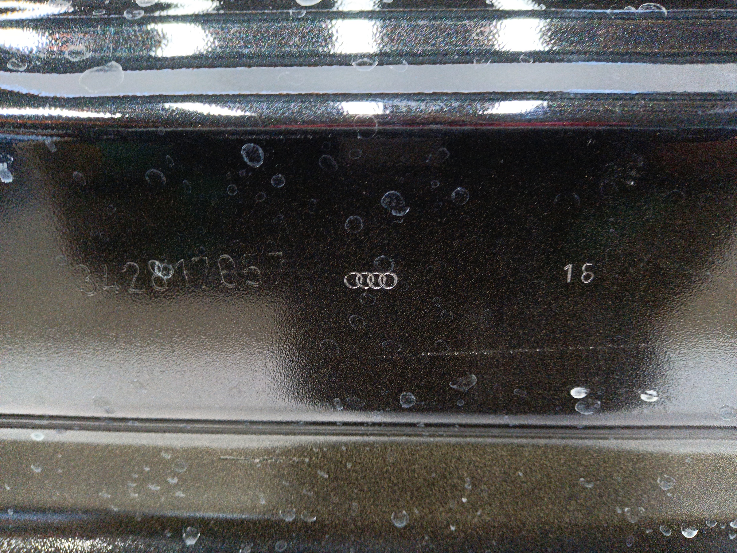 Дверь передняя левая Audi Q3 1