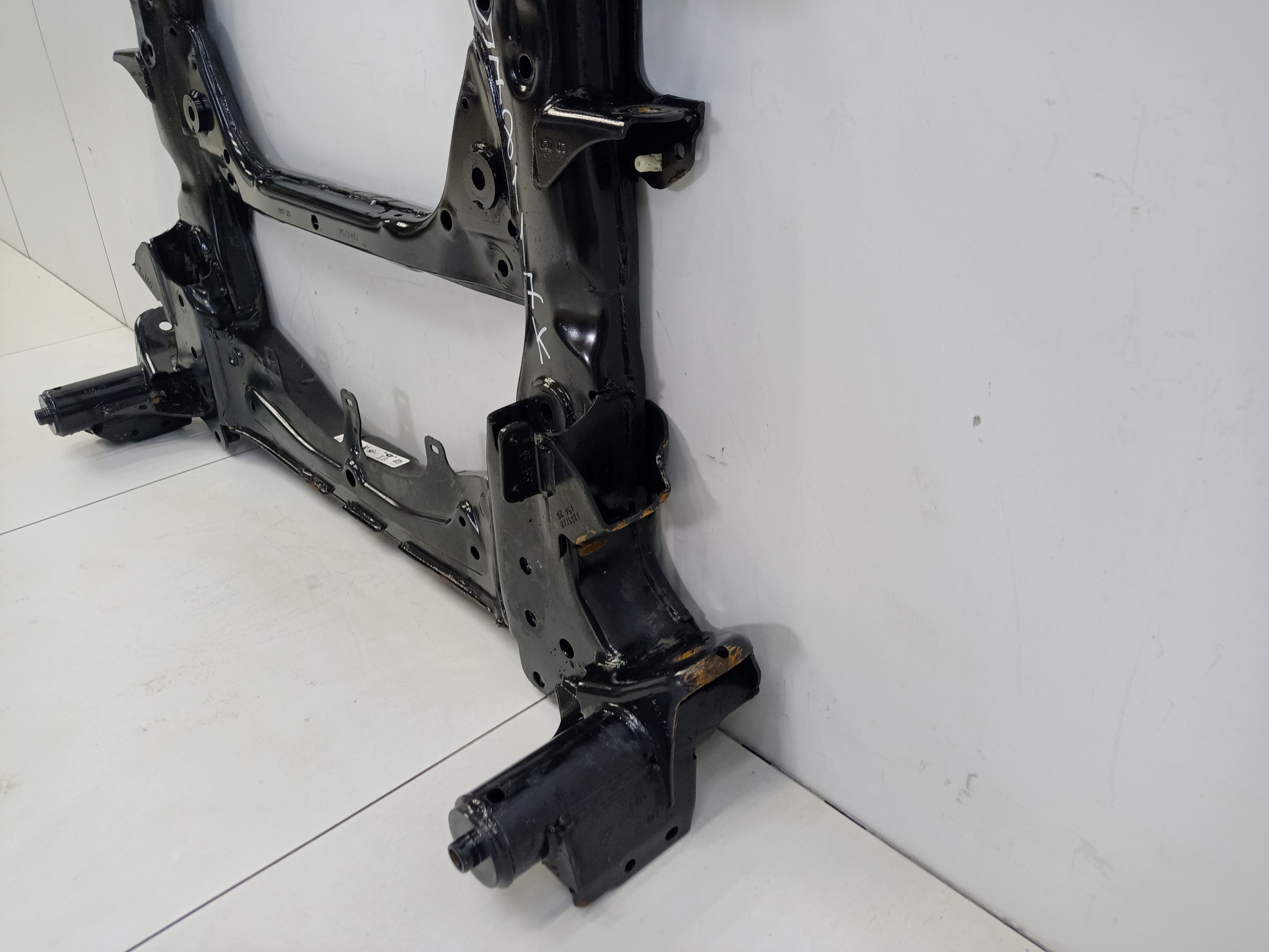 Подрамник передний BMW X5 G05
