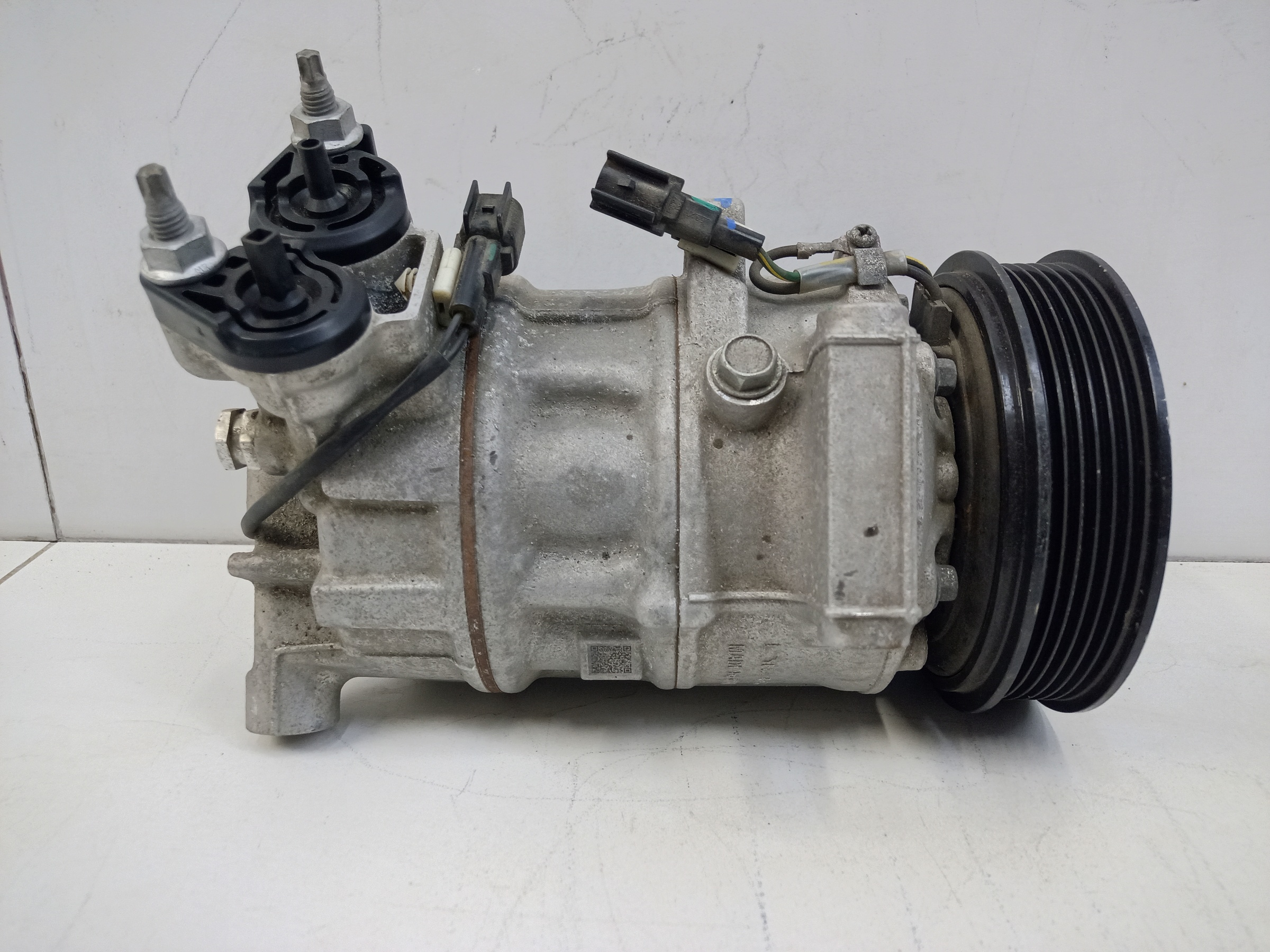 Компрессор кондиционера Geely Monjaro