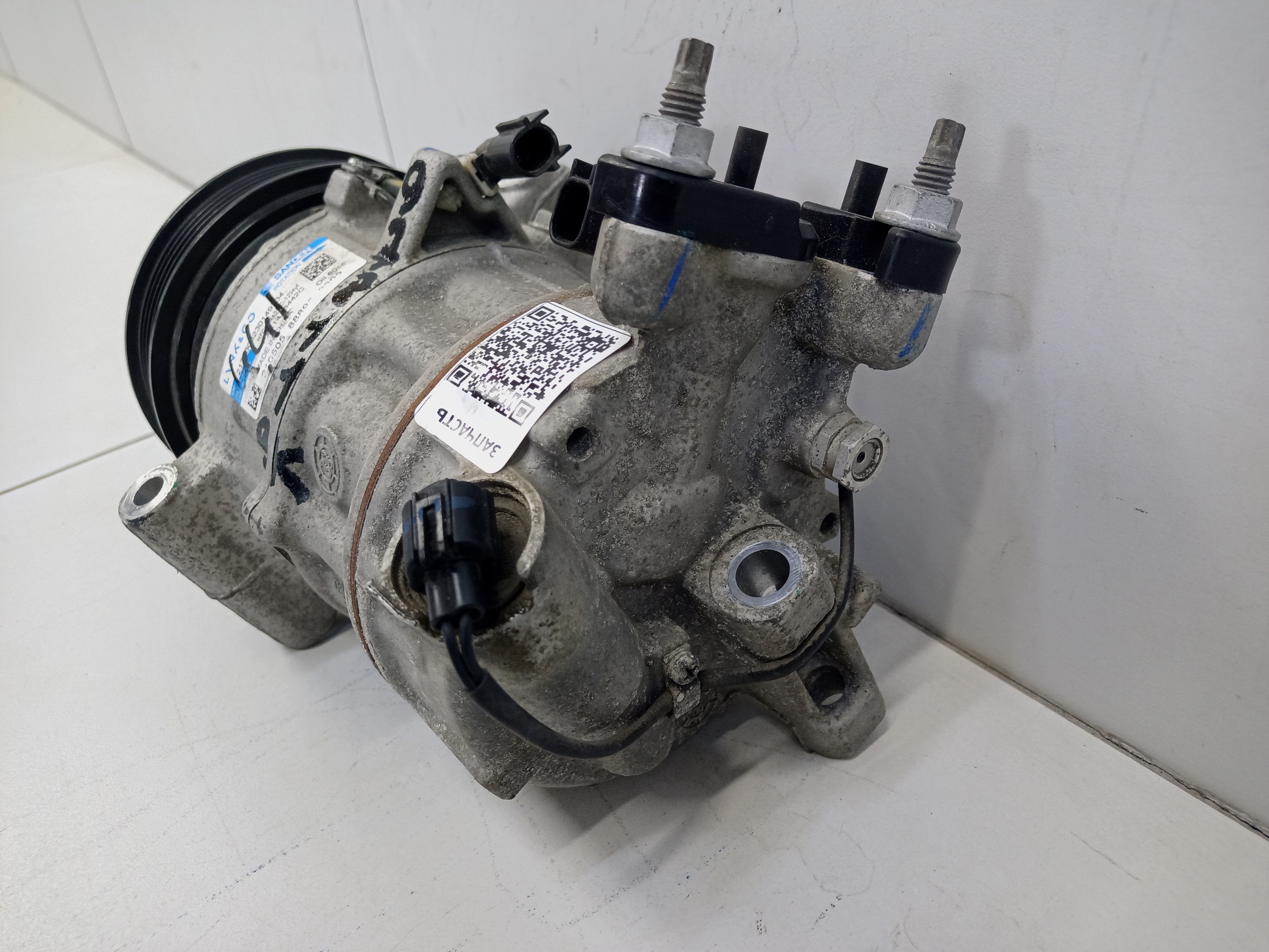 Компрессор кондиционера Geely Monjaro