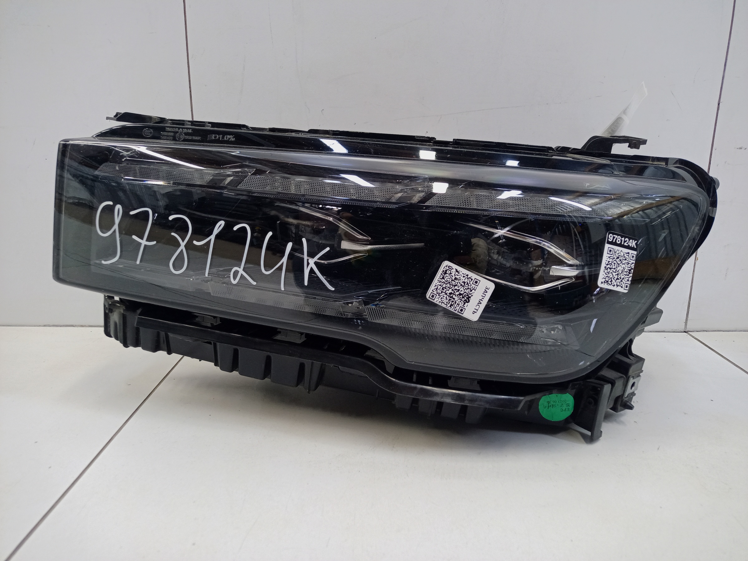 Фара передняя левая Geely Monjaro