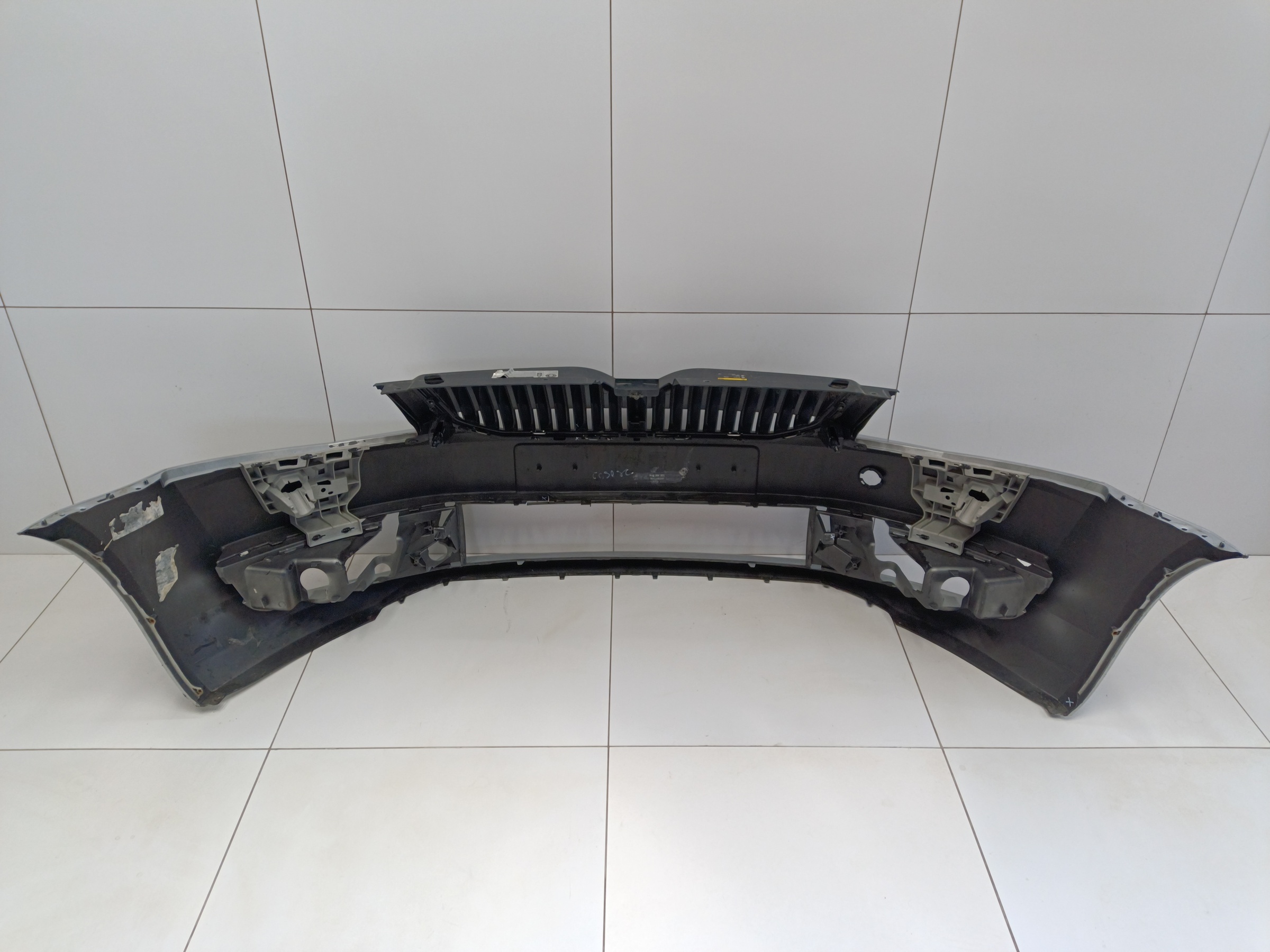 Бампер передний Skoda Octavia A7