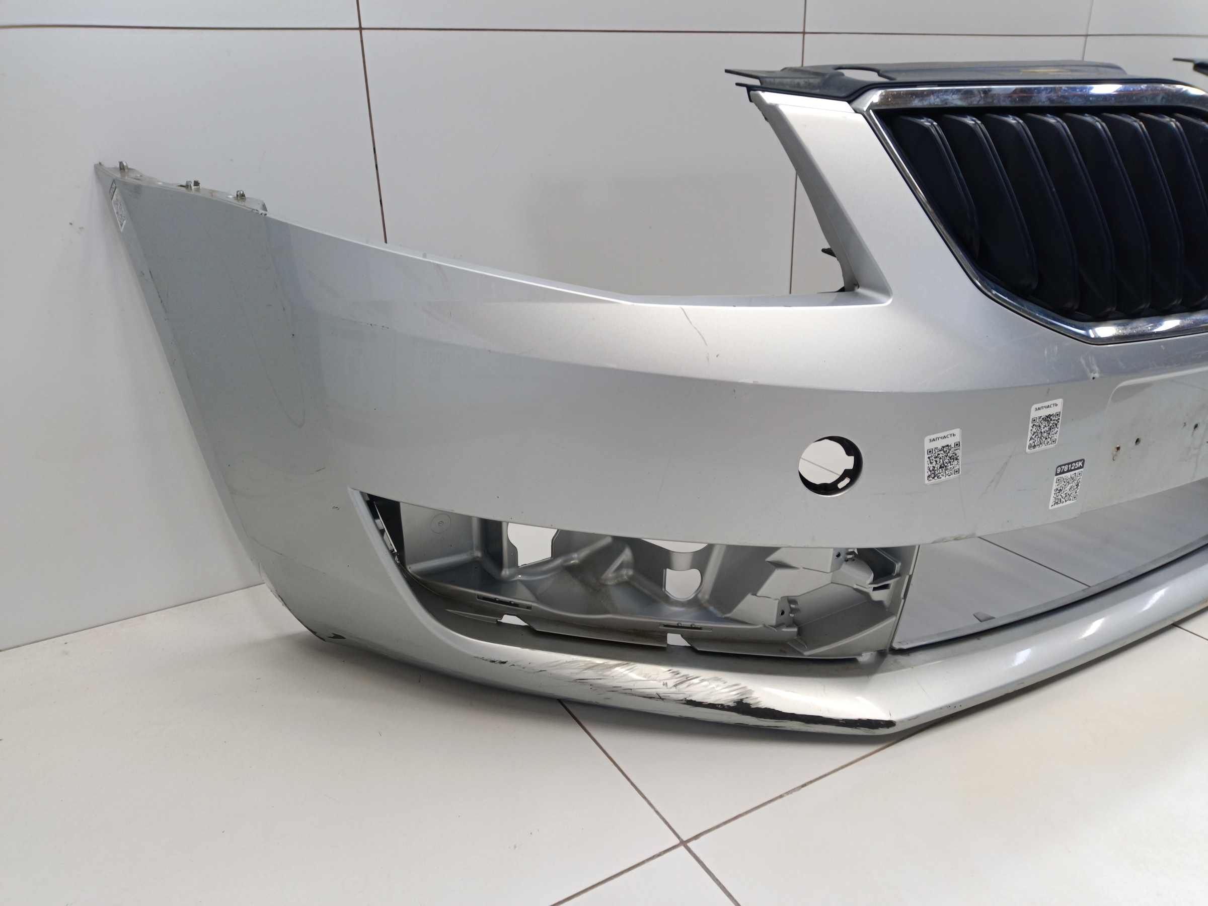 Бампер передний Skoda Octavia A7