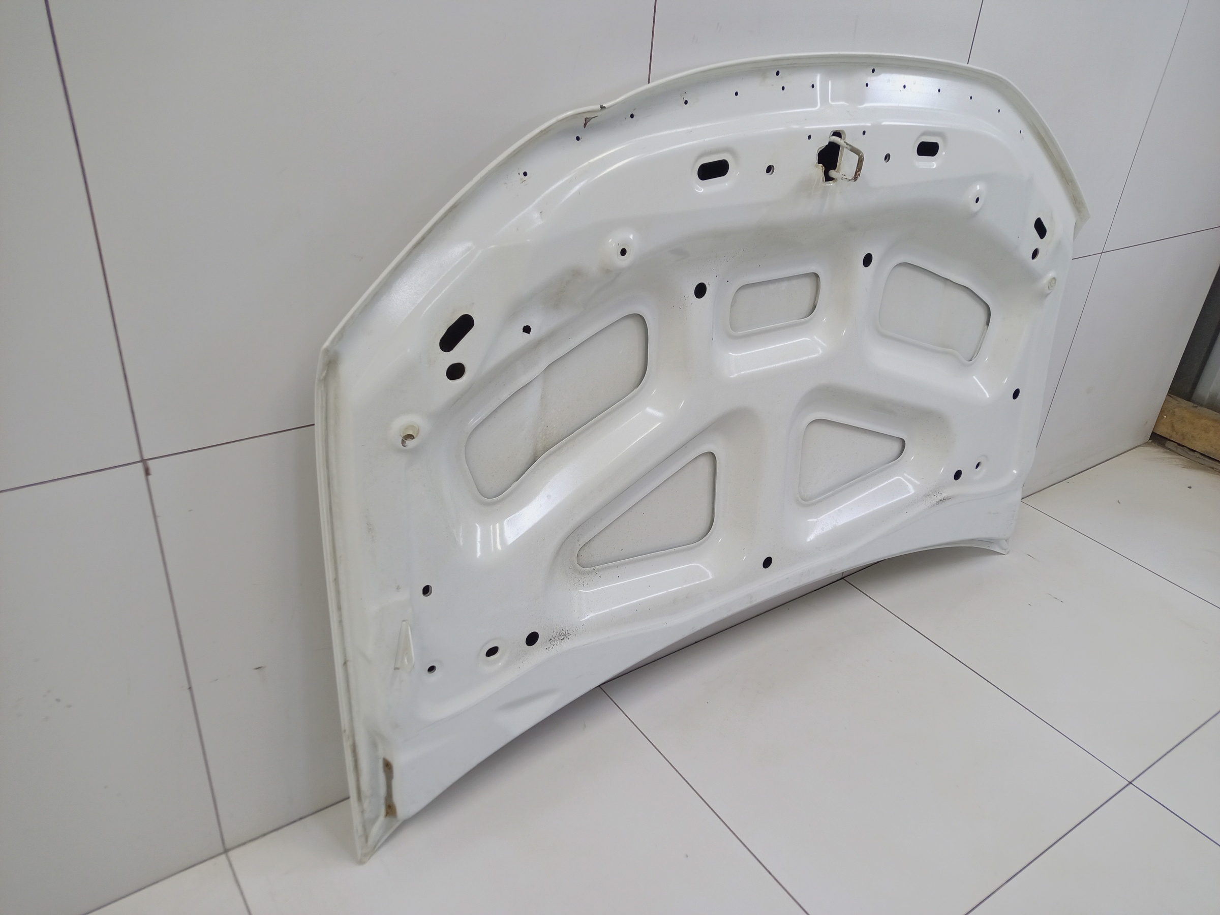 Капот Lada Largus 1 Restail