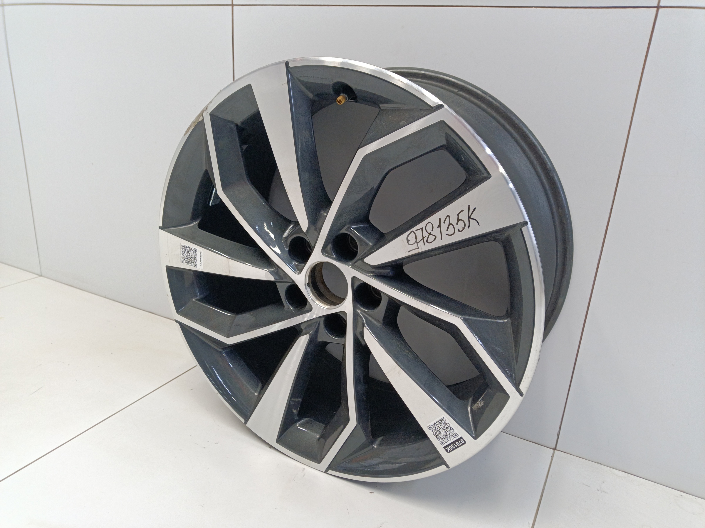 Диск колеса литой Audi Q5 2 R19