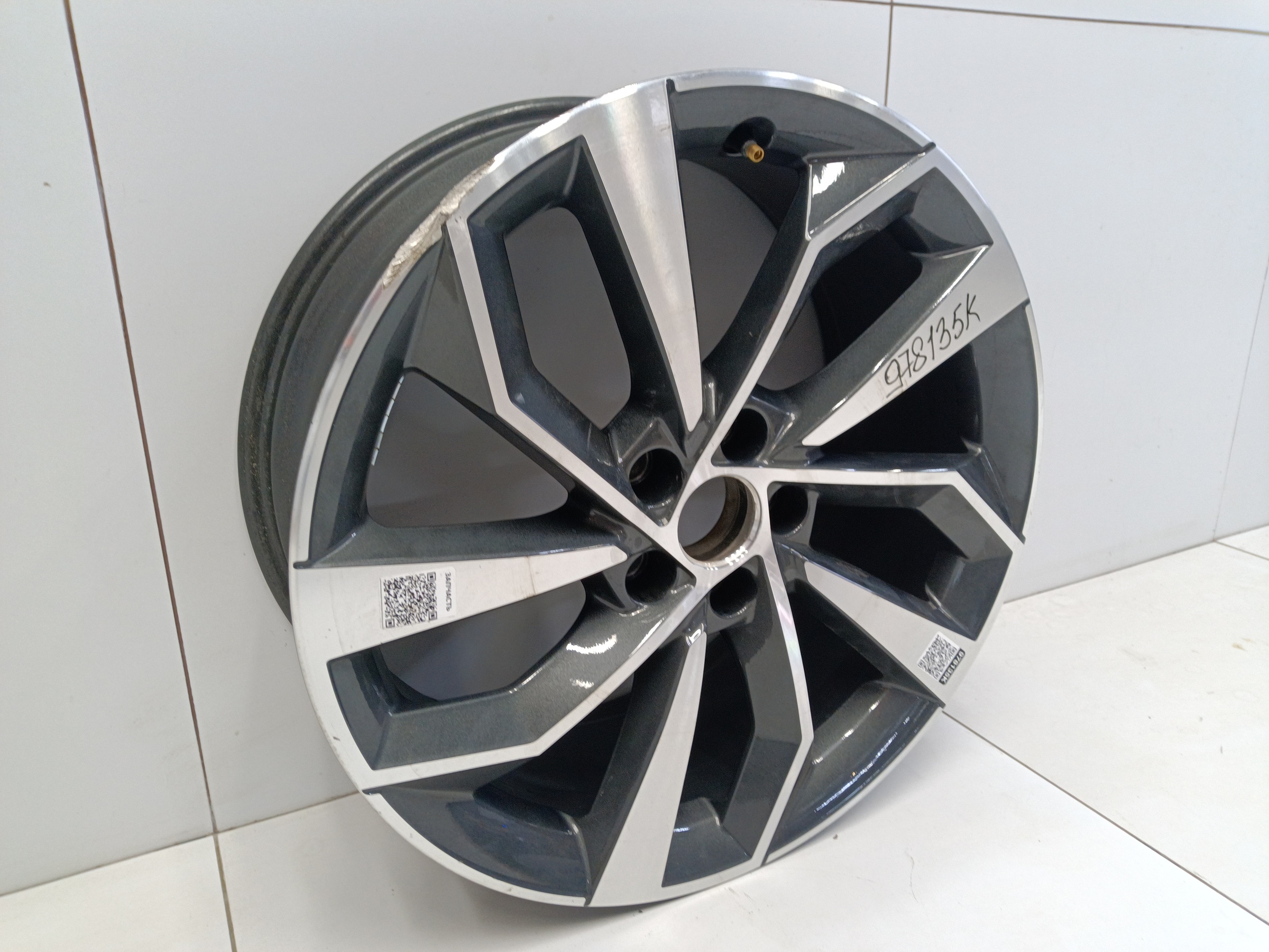 Диск колеса литой Audi Q5 2 R19