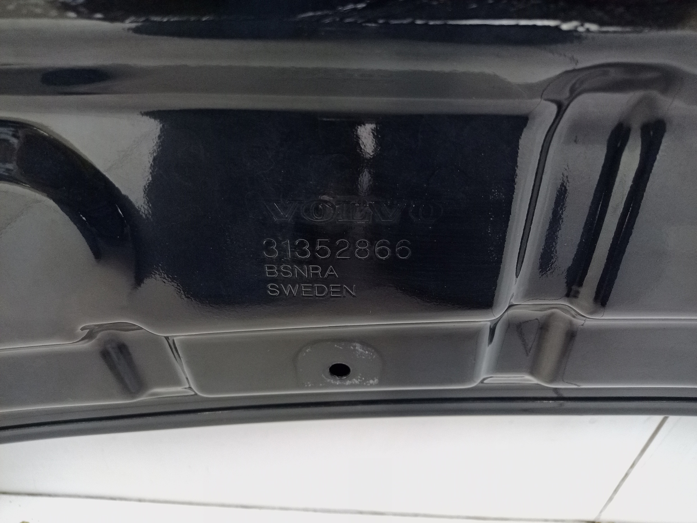 Капот Volvo XC90 2
