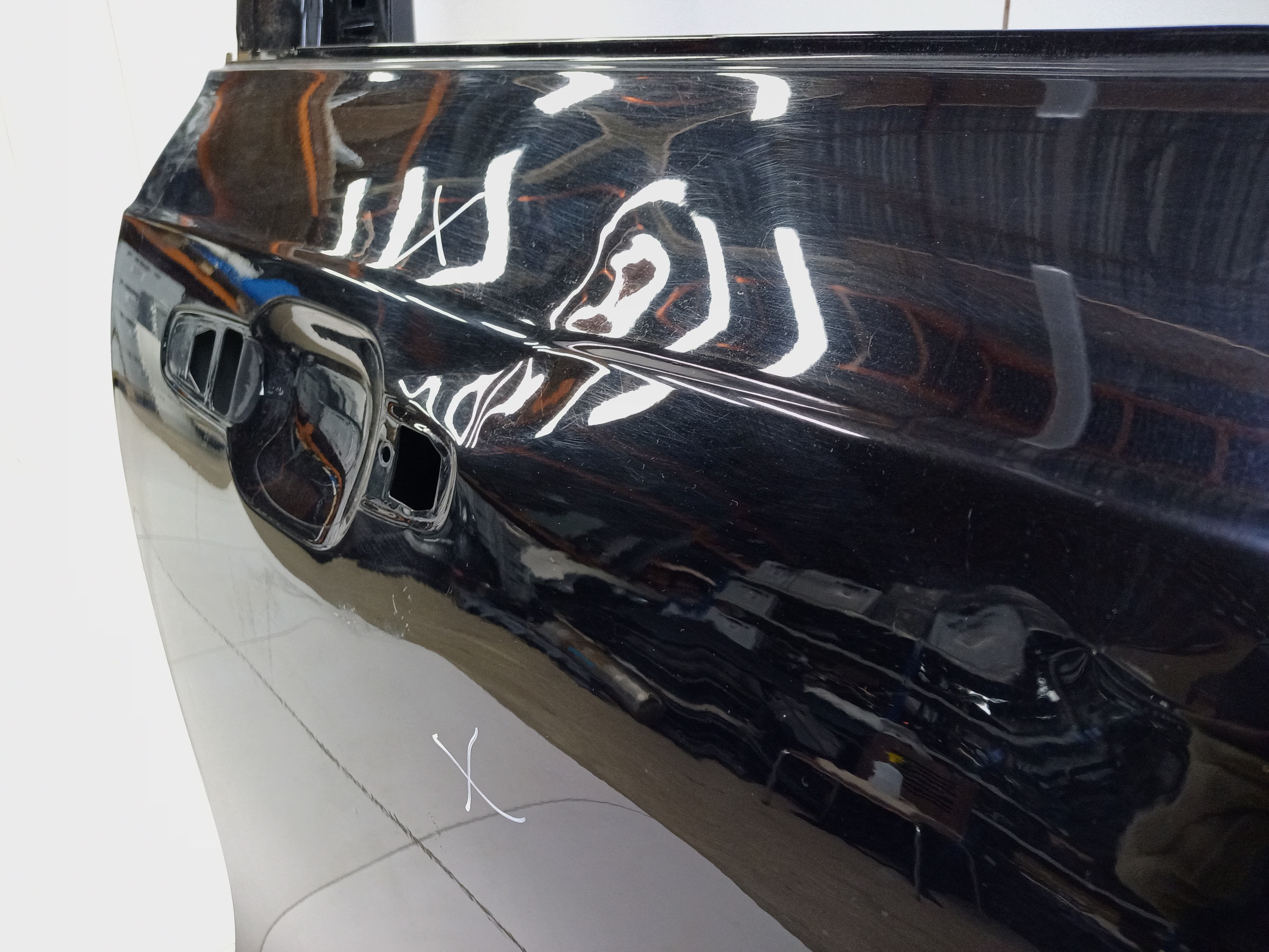 Дверь передняя правая Volvo XC90 2
