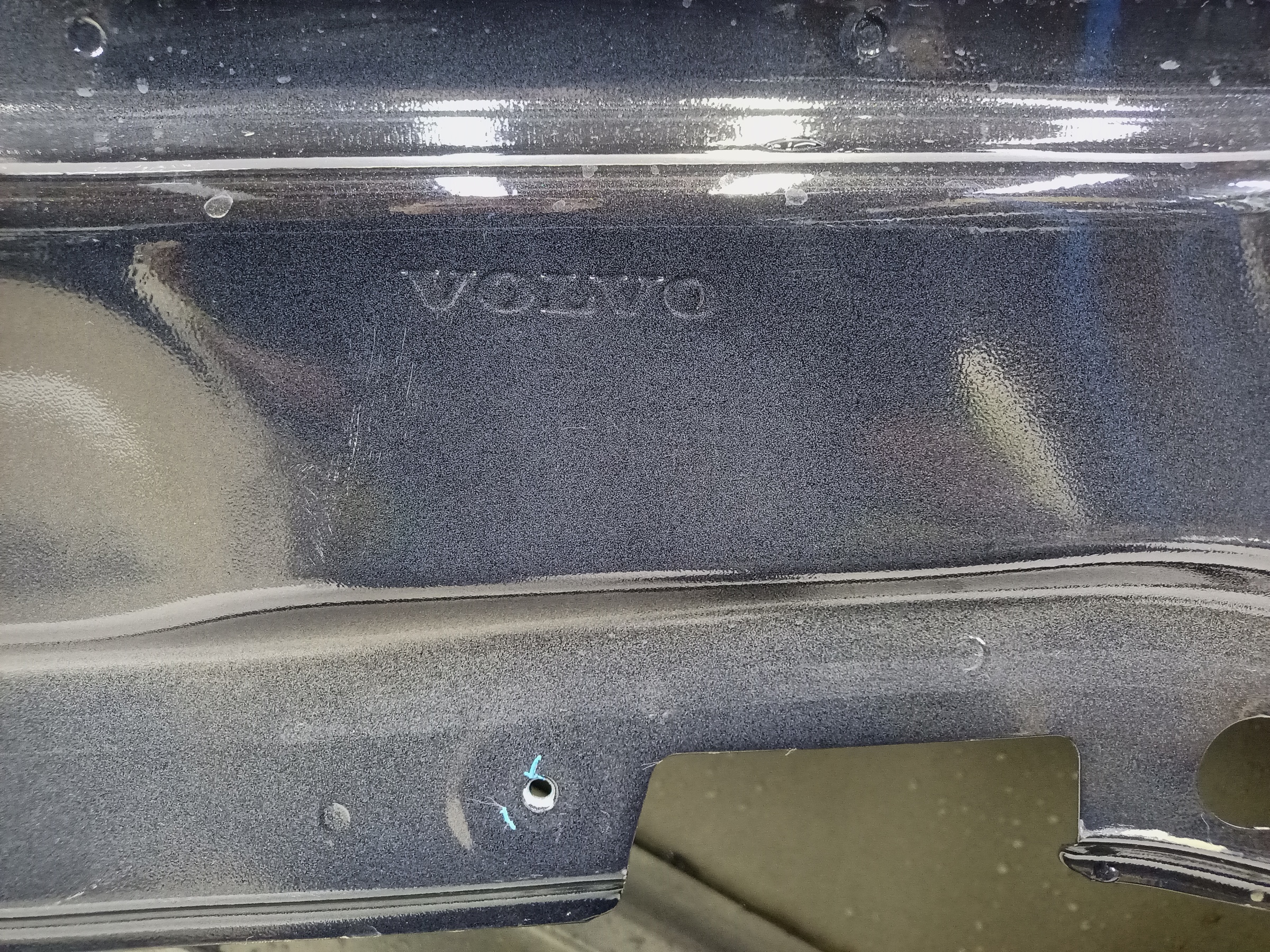 Дверь передняя правая Volvo XC90 2