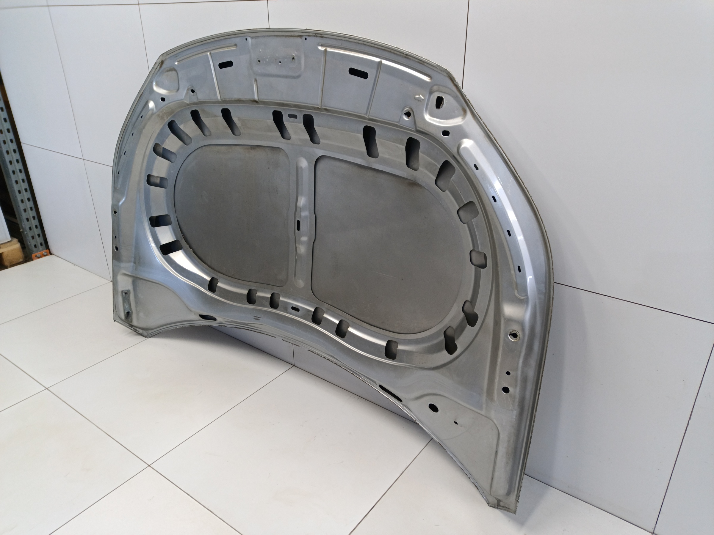 Капот Volkswagen Tiguan 1