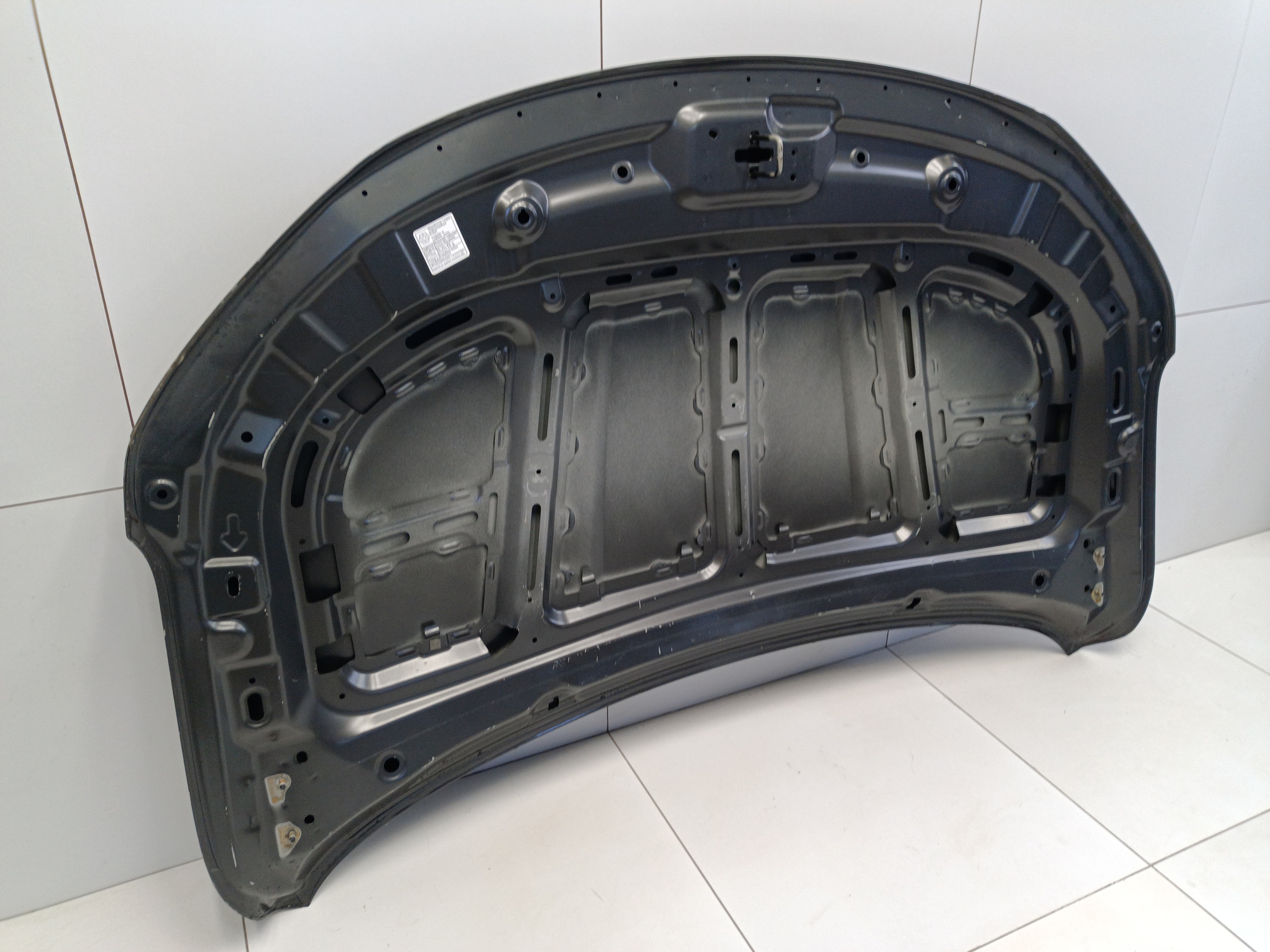 Капот Geely Coolray