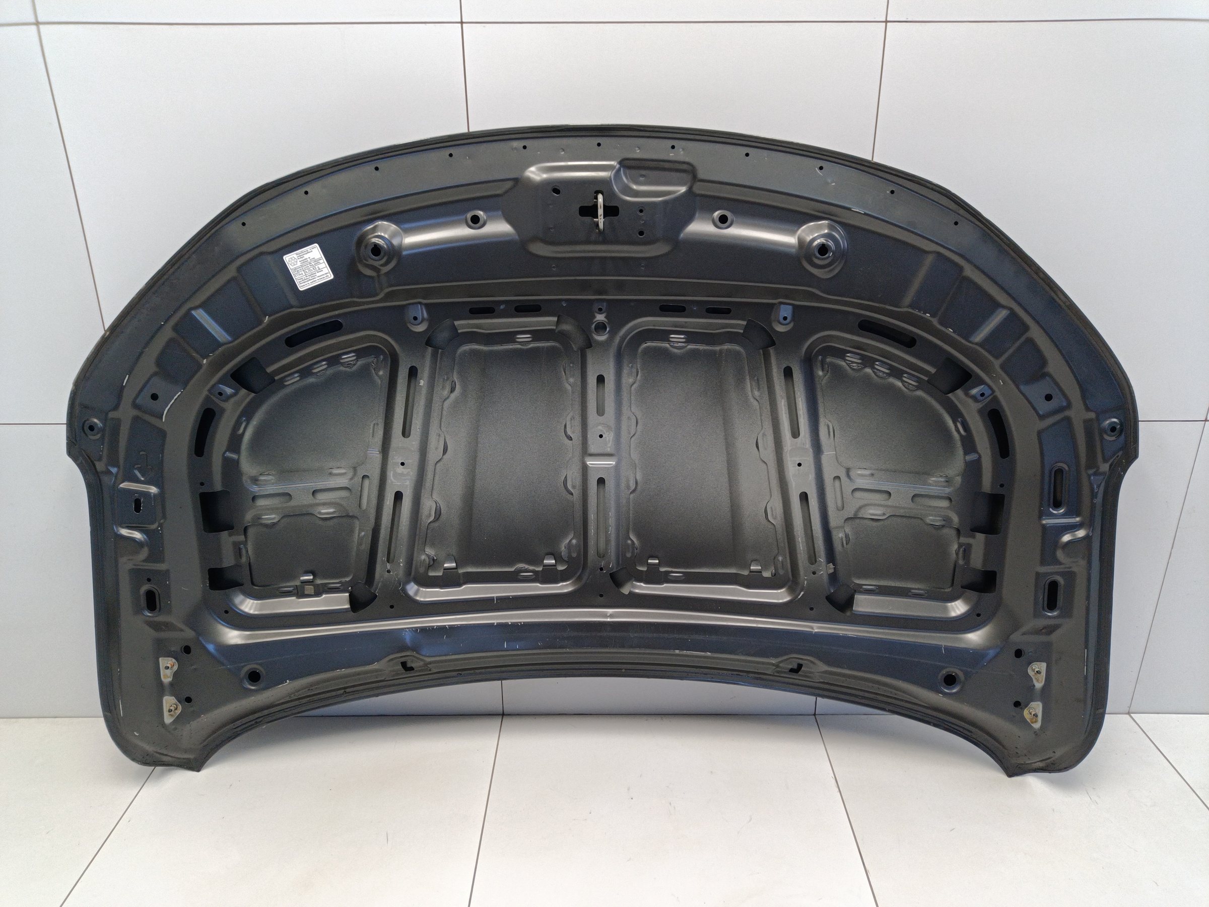 Капот Geely Coolray