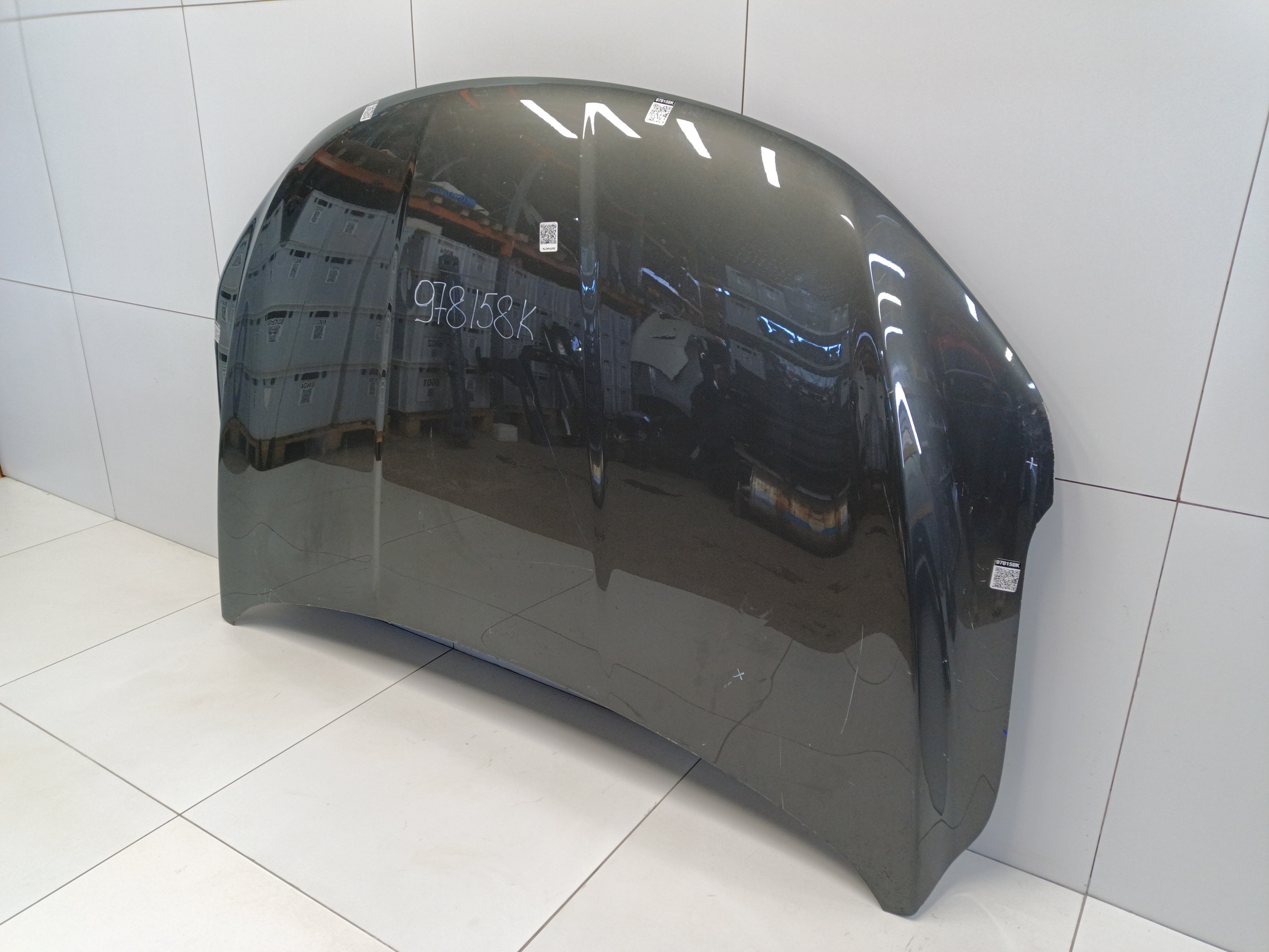 Капот Geely Coolray