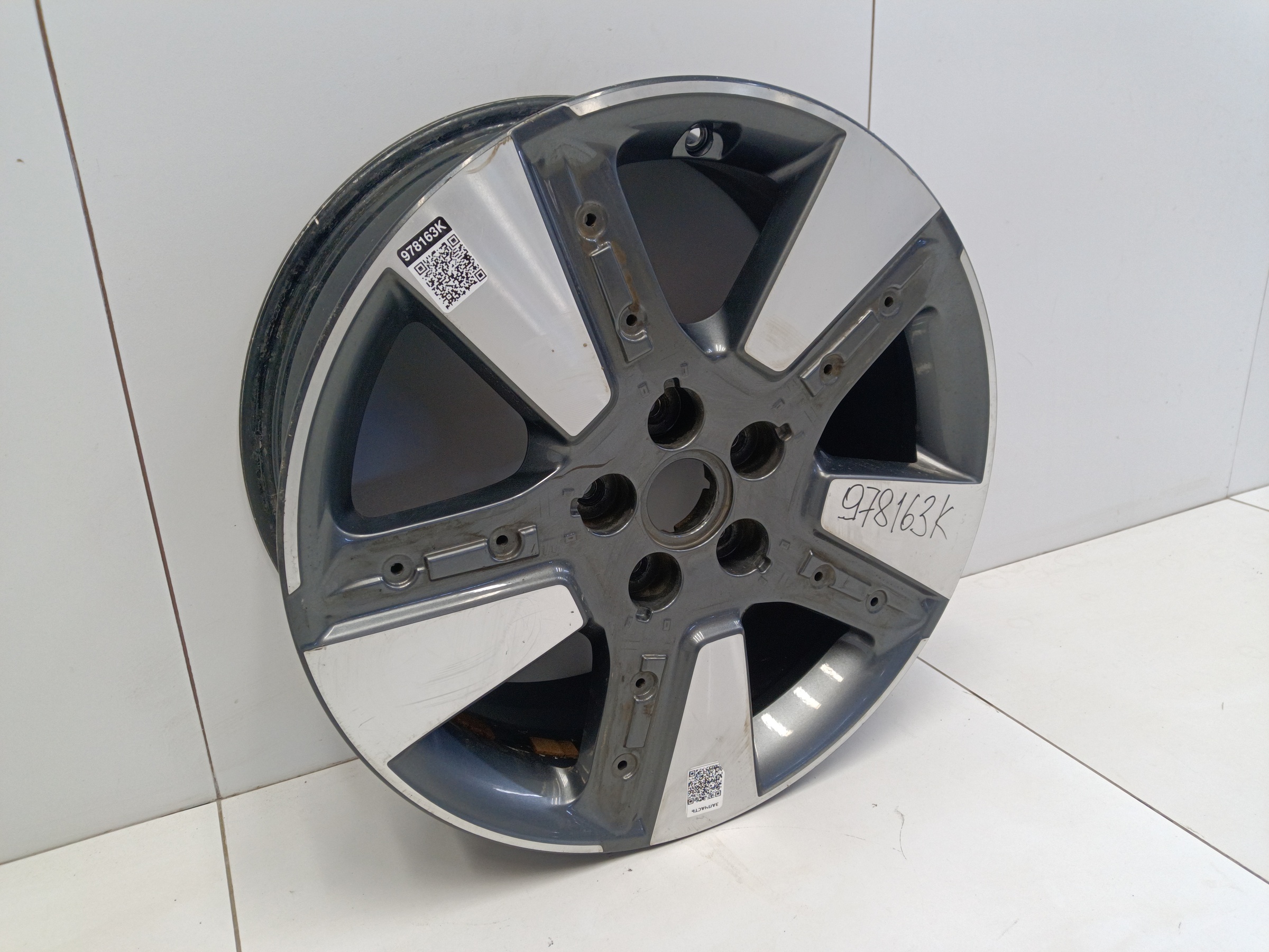 Диск колеса литой Kia Soul 3 R18