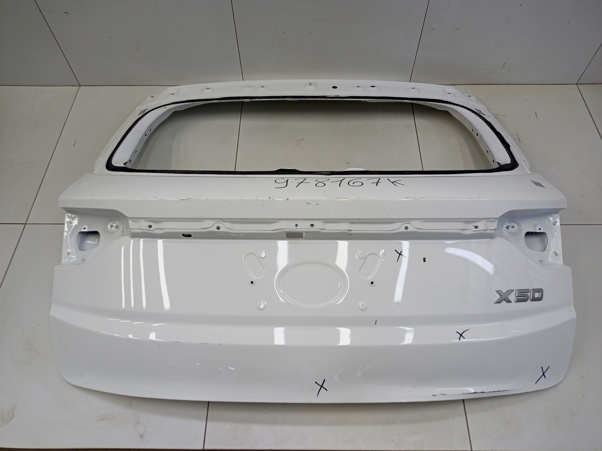 Крышка багажника Geely Coolray