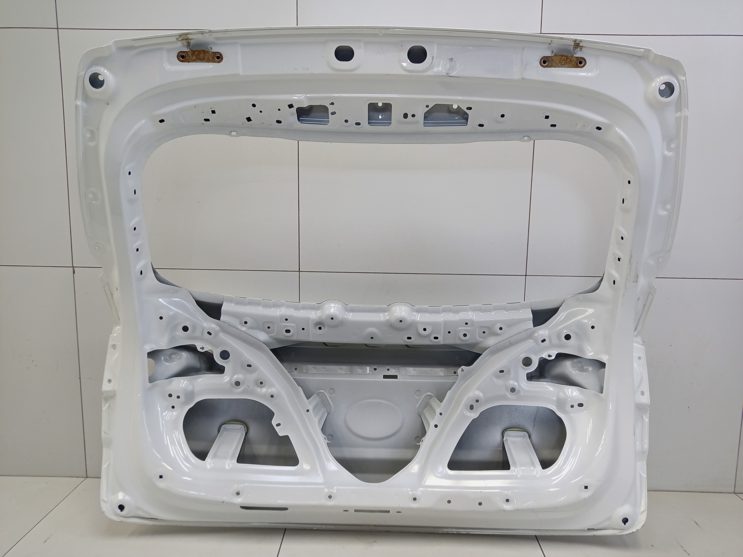 Крышка багажника Geely Coolray