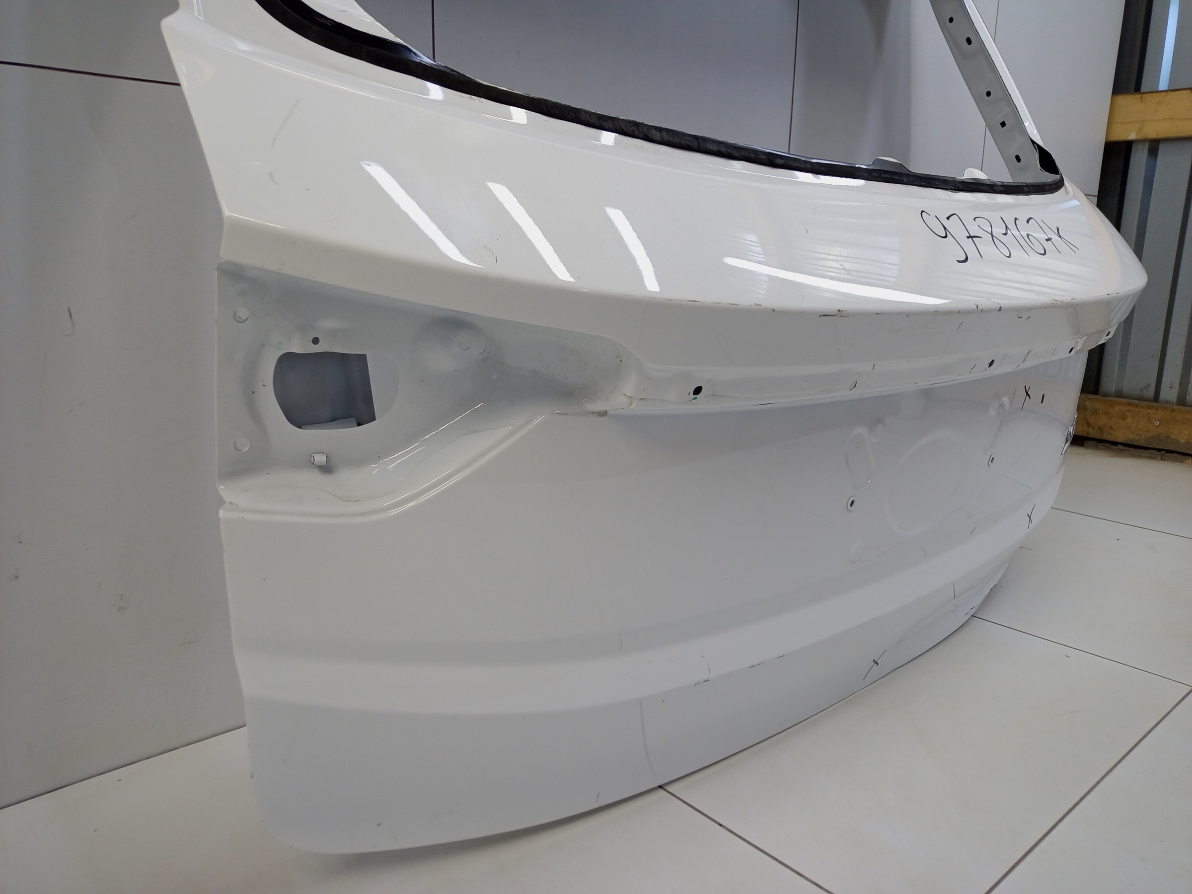 Крышка багажника Geely Coolray