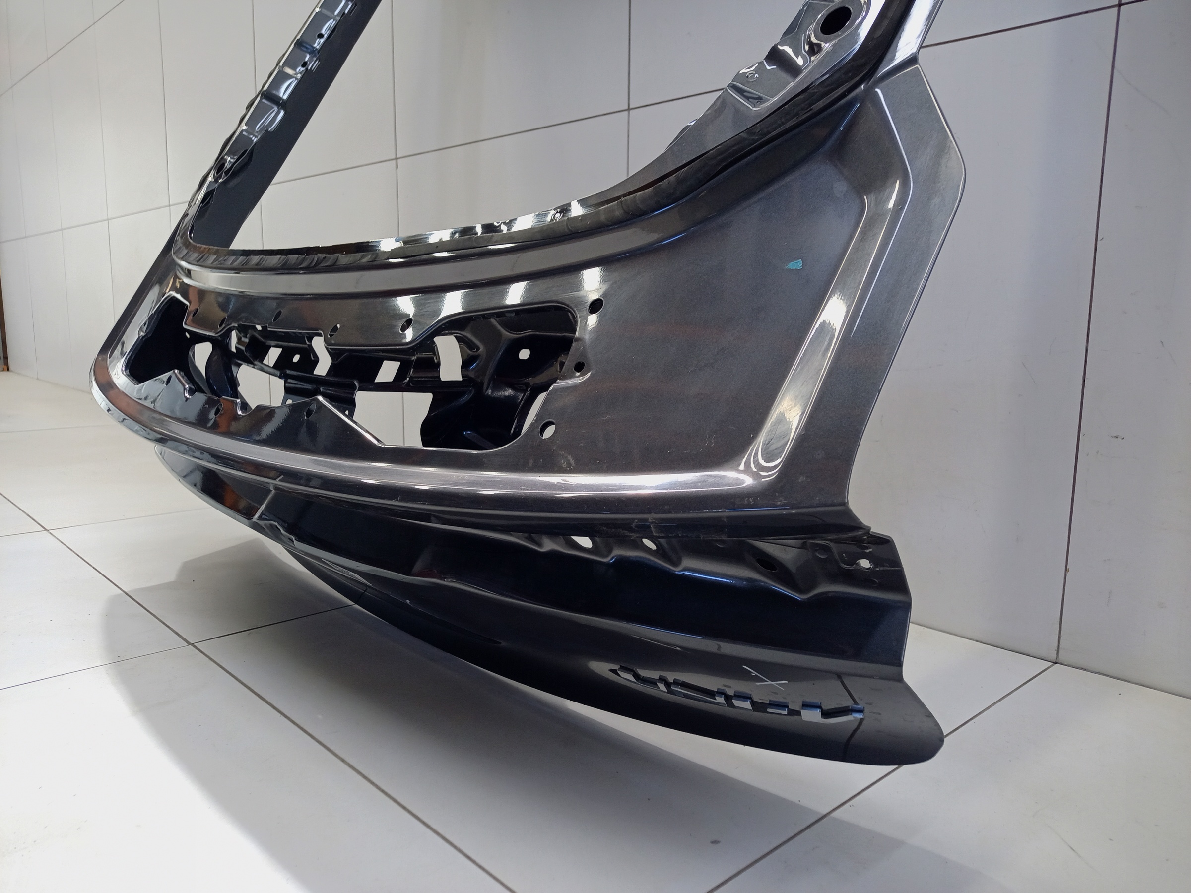 Крышка багажника Changan UNI-V