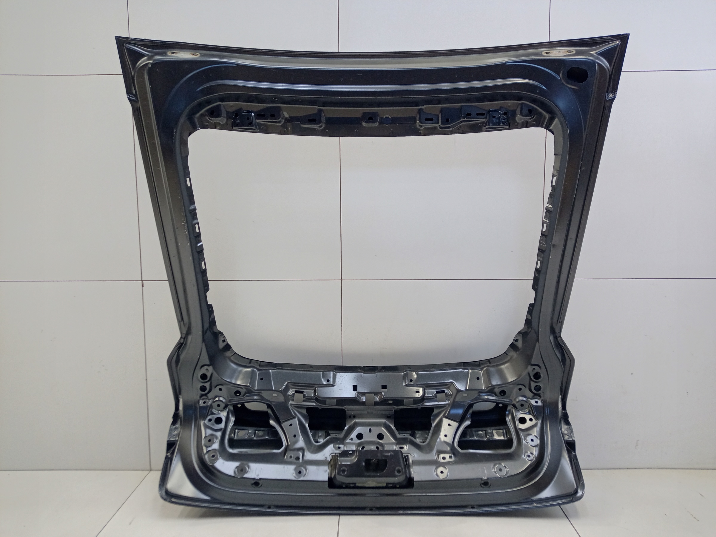 Крышка багажника Changan UNI-V