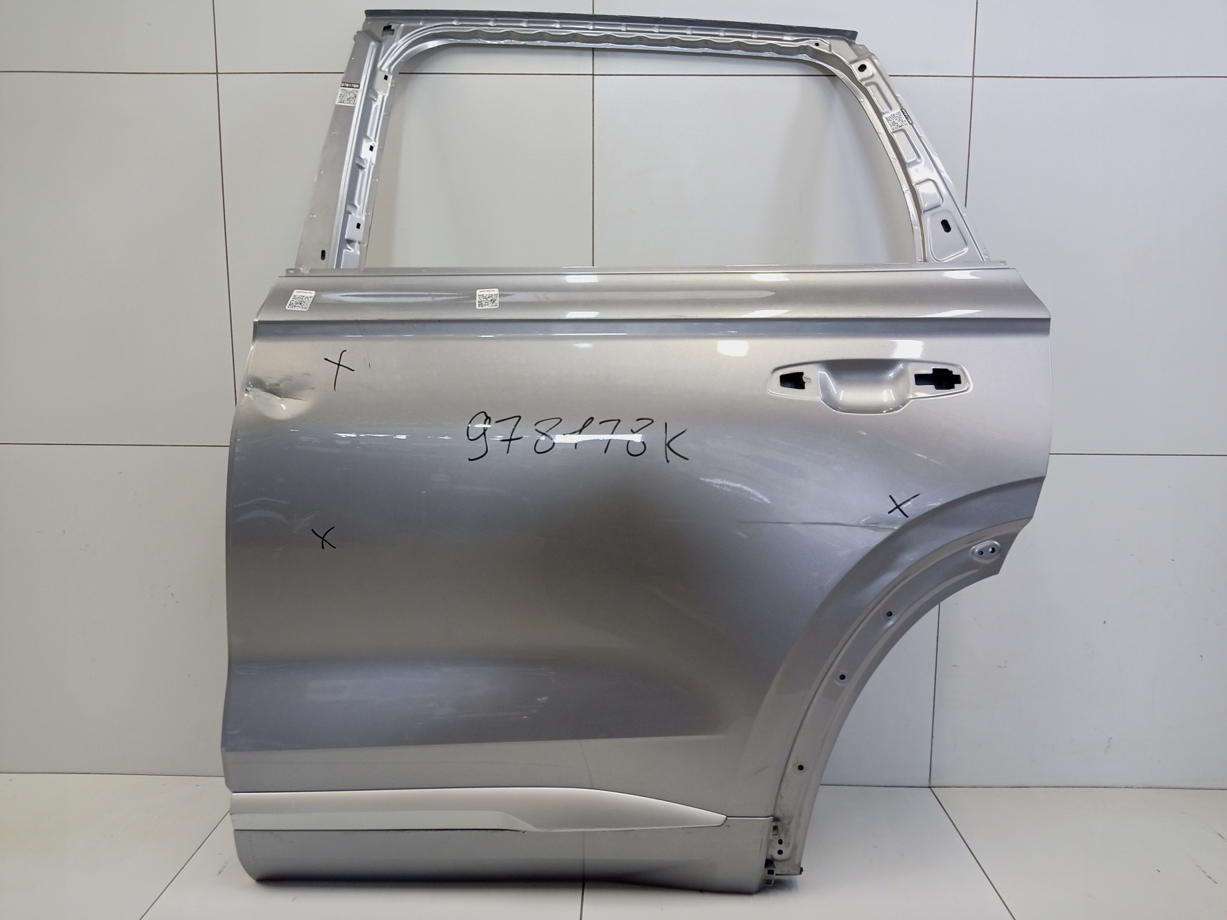 Дверь задняя левая Geely Monjaro