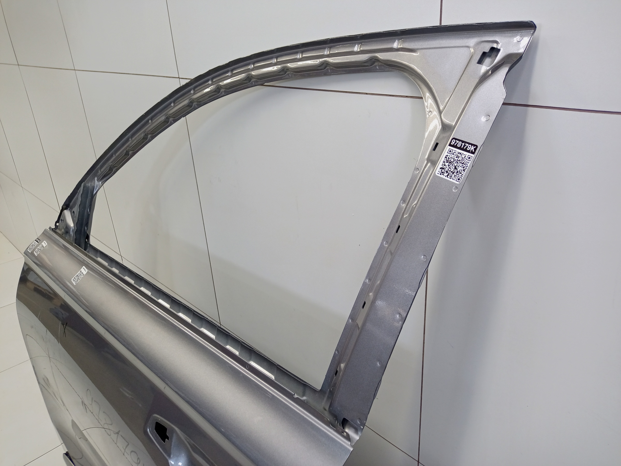 Дверь передняя левая Geely Monjaro
