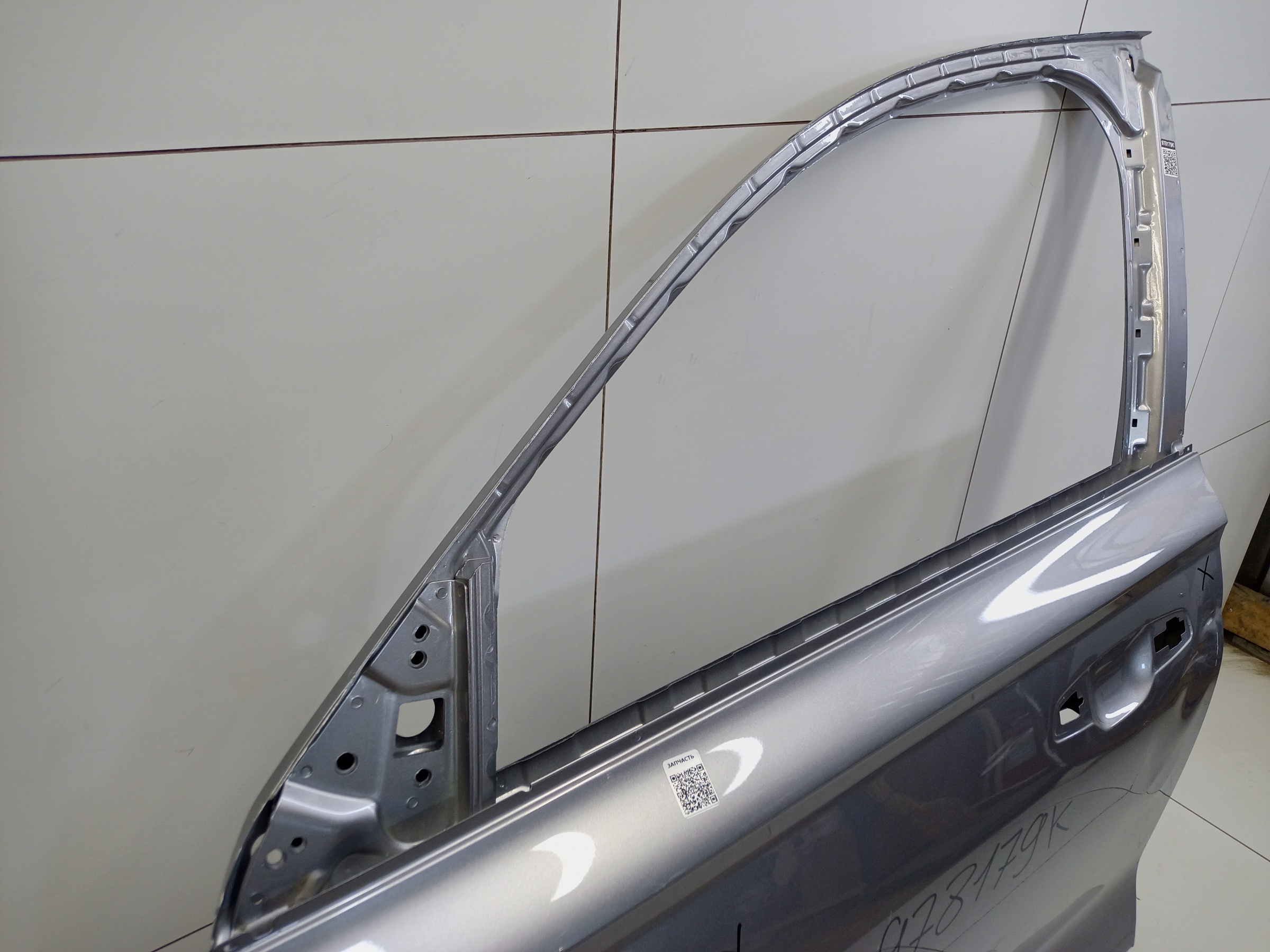Дверь передняя левая Geely Monjaro