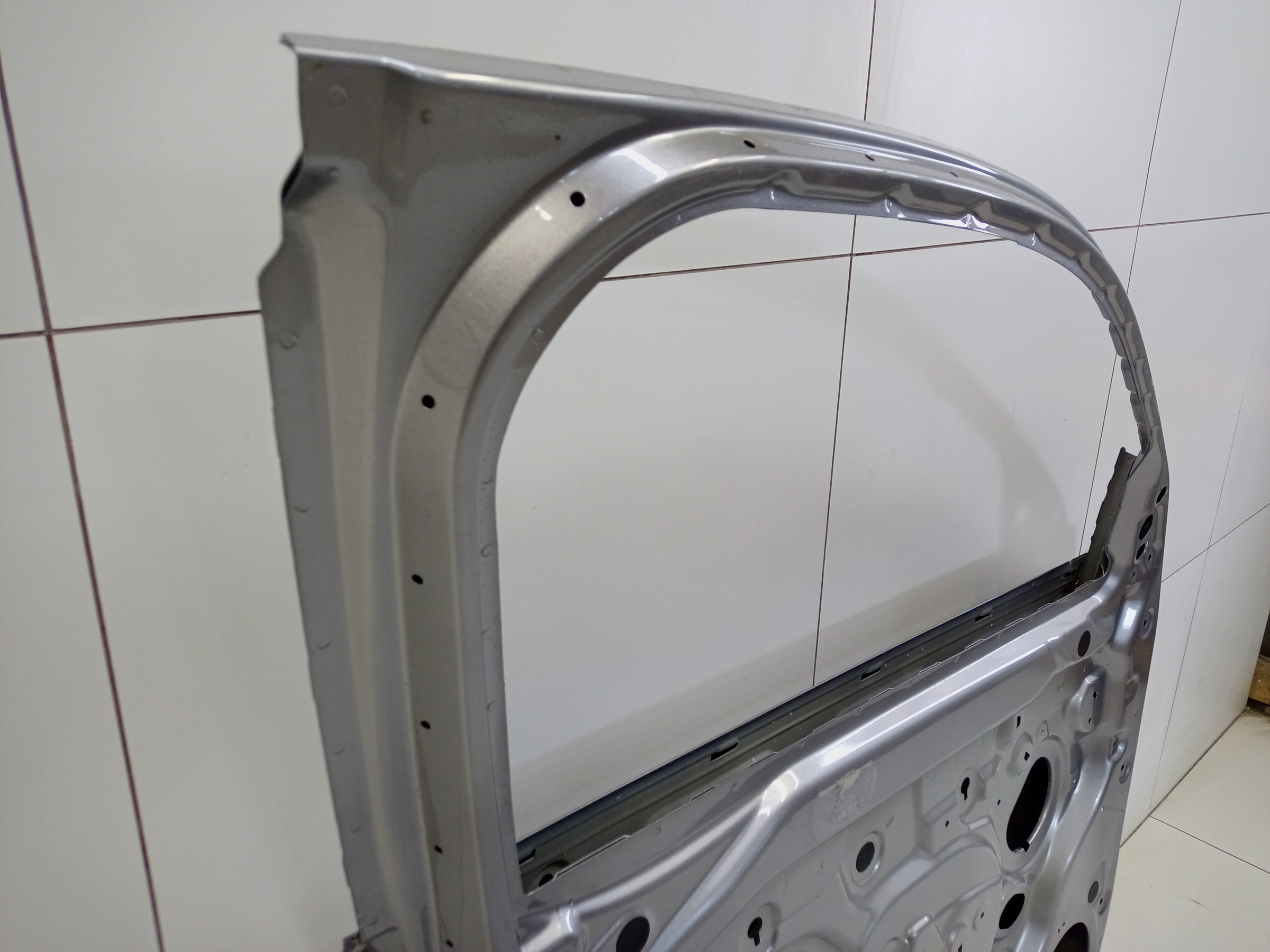 Дверь передняя левая Geely Monjaro