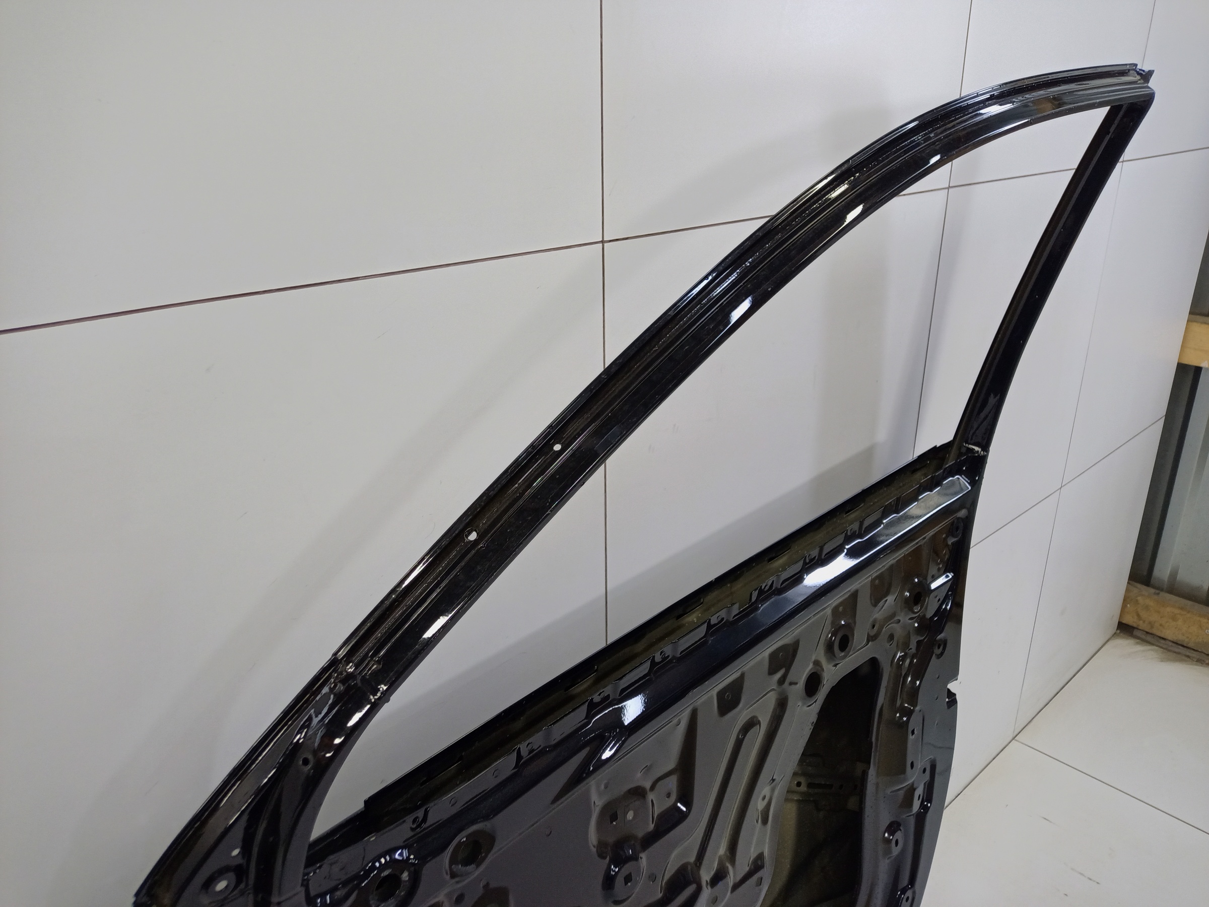 Дверь передняя правая Geely Atlas 2