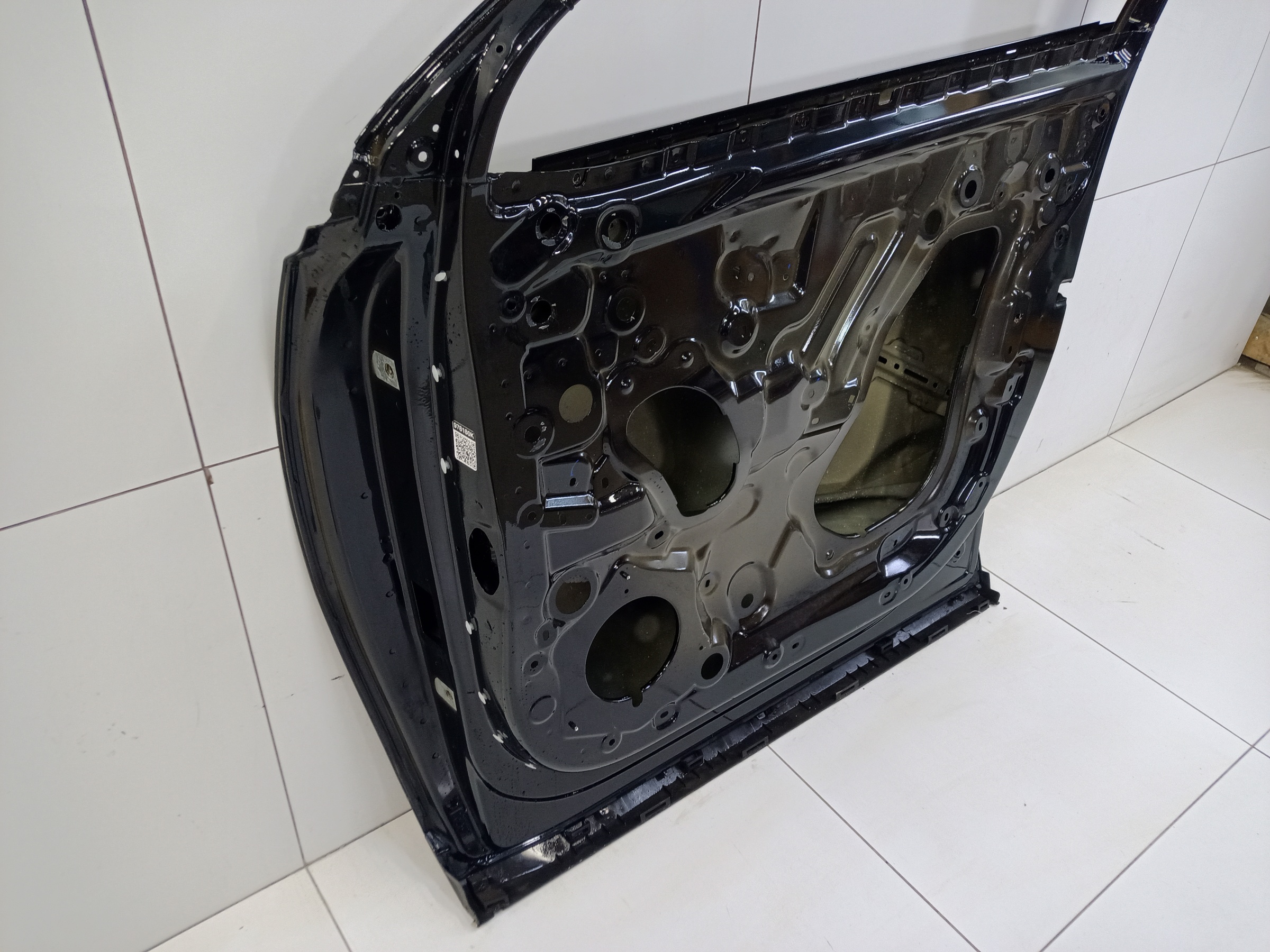 Дверь передняя правая Geely Atlas 2
