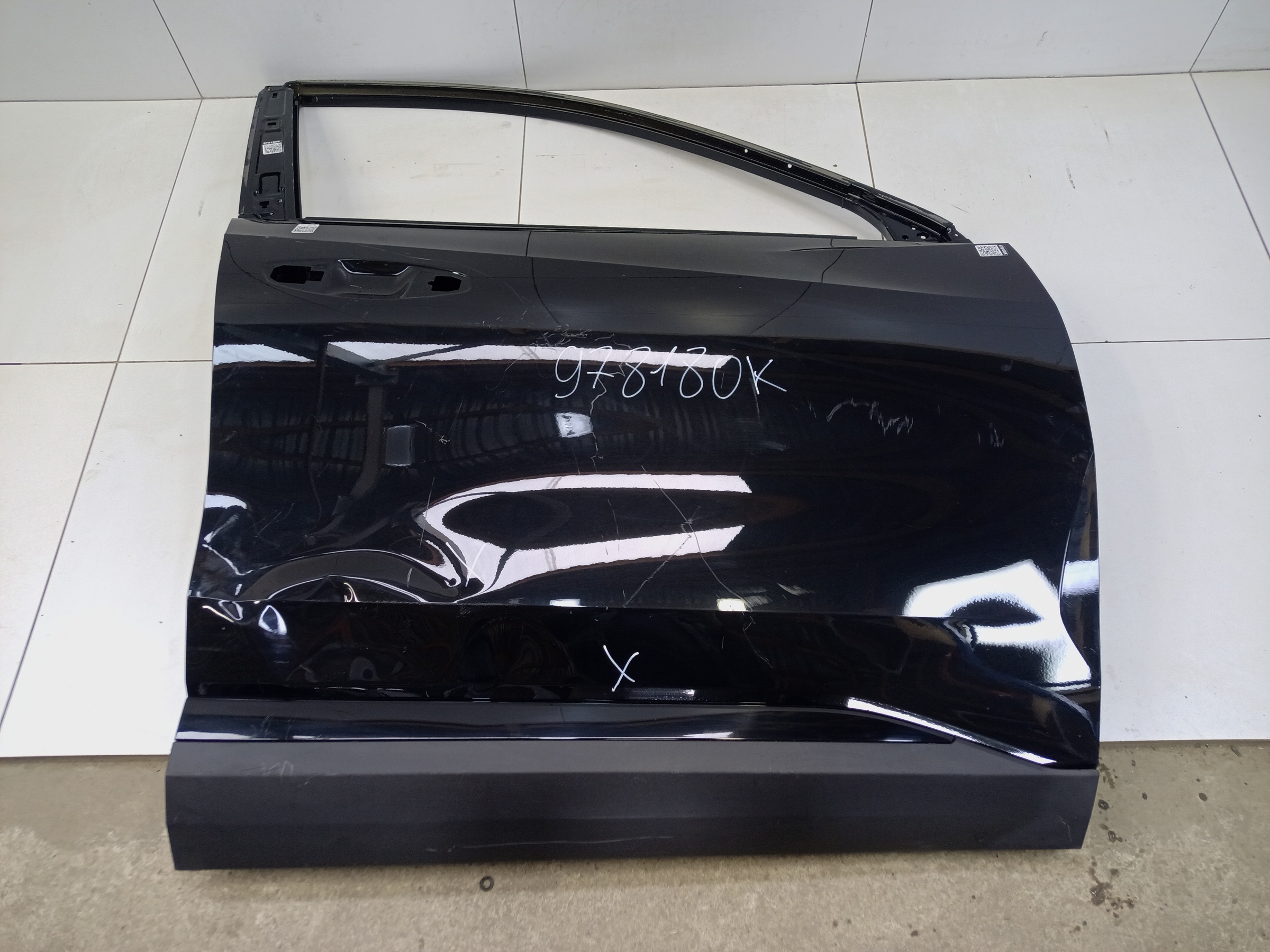 Дверь передняя правая Geely Atlas 2