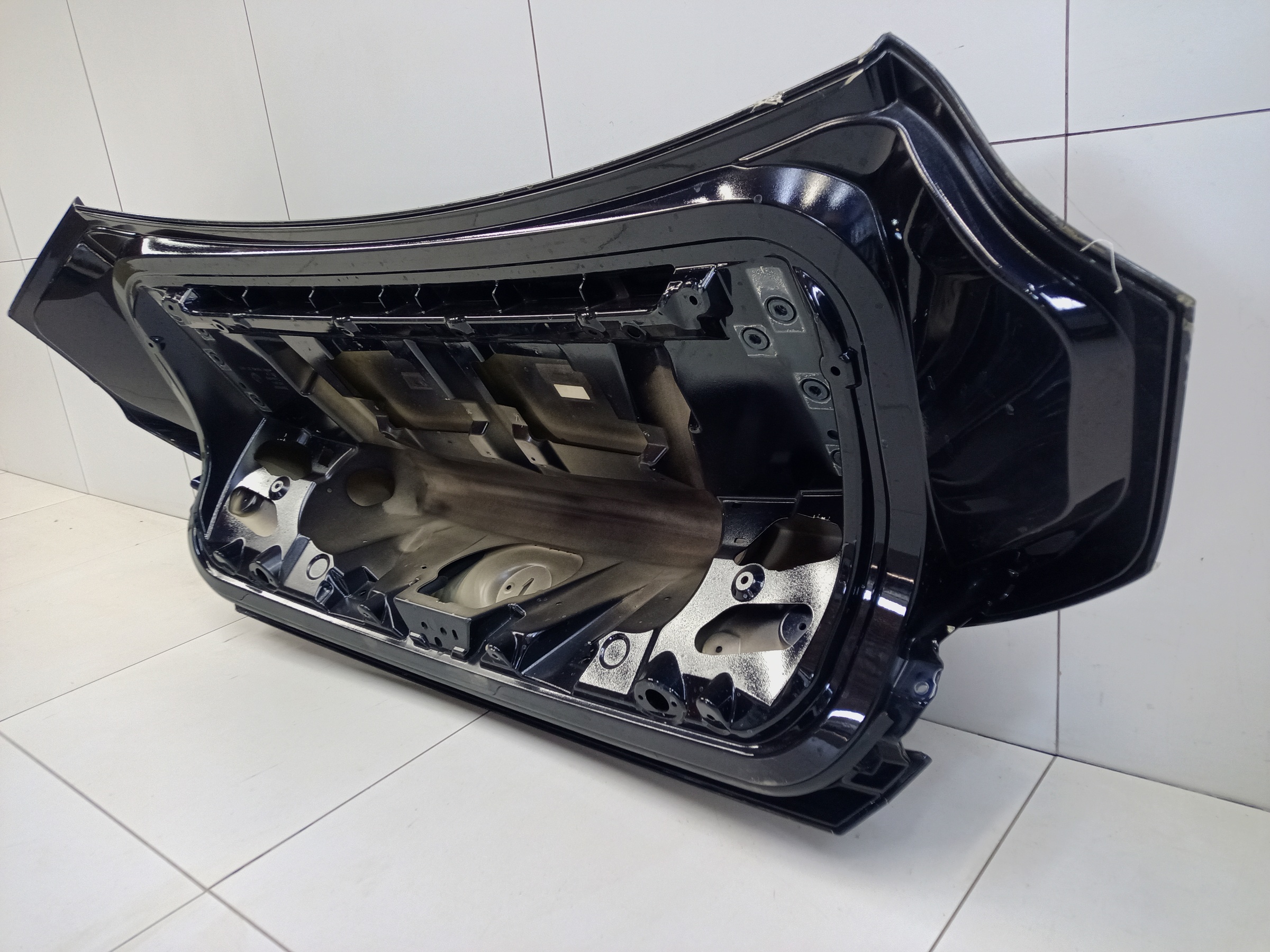 Крышка багажника BMW 8er G16