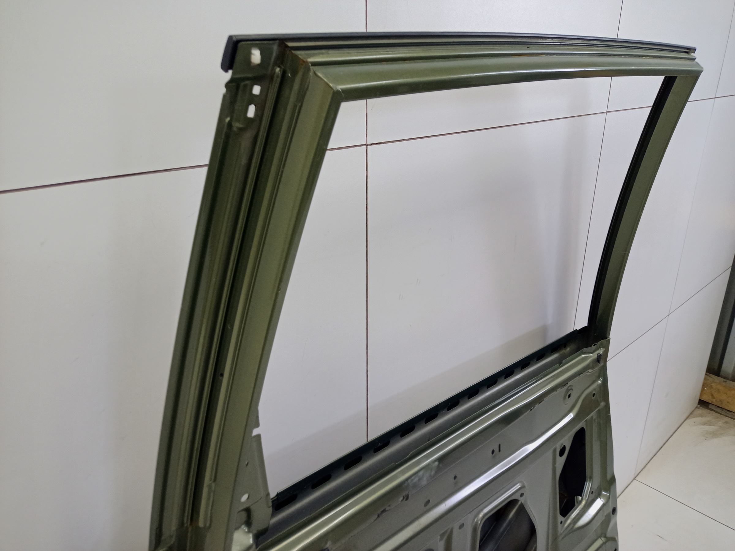 Дверь задняя левая Subaru Forester 5 SK