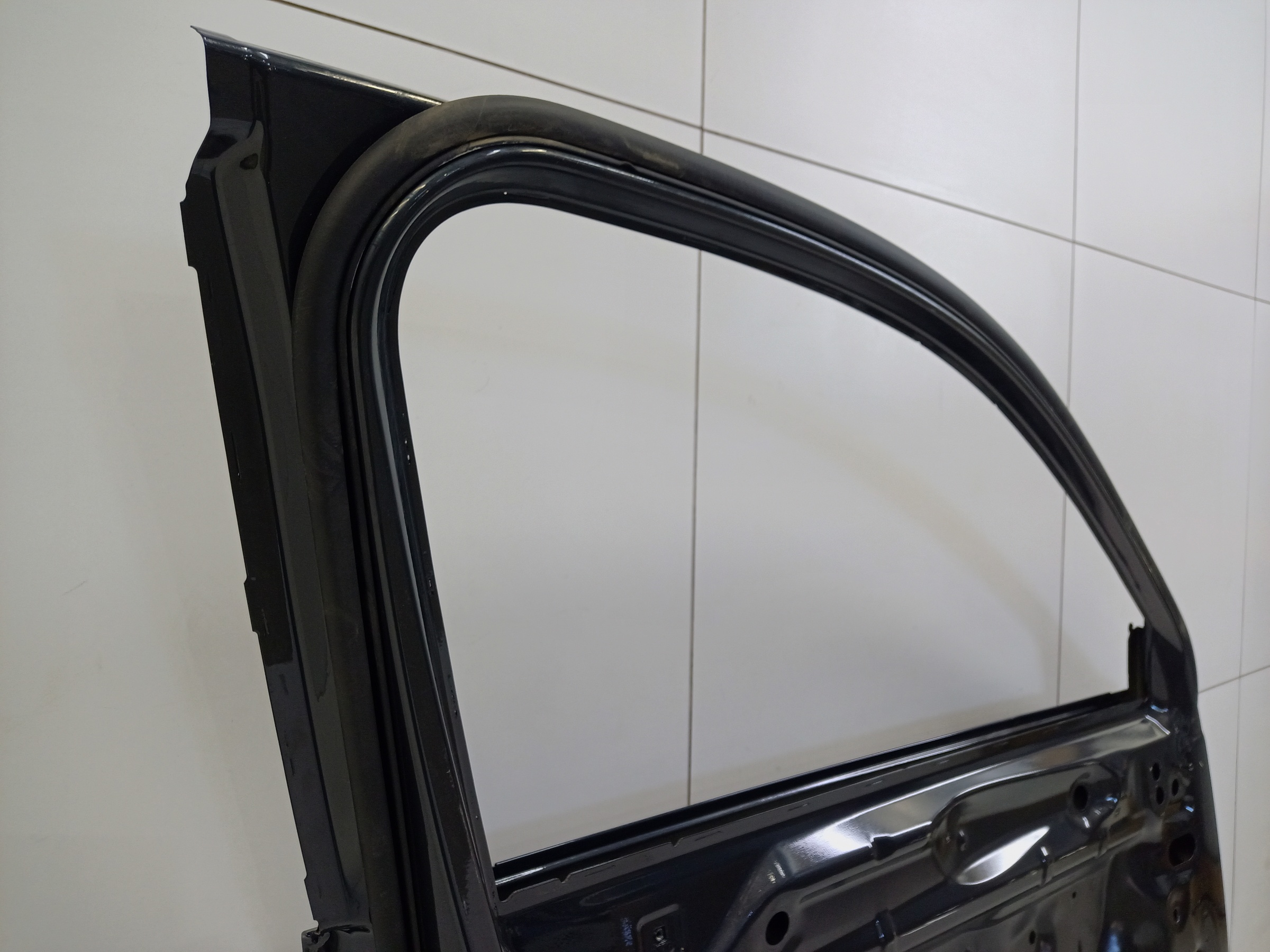 Дверь передняя левая Audi A4 B9 Restail