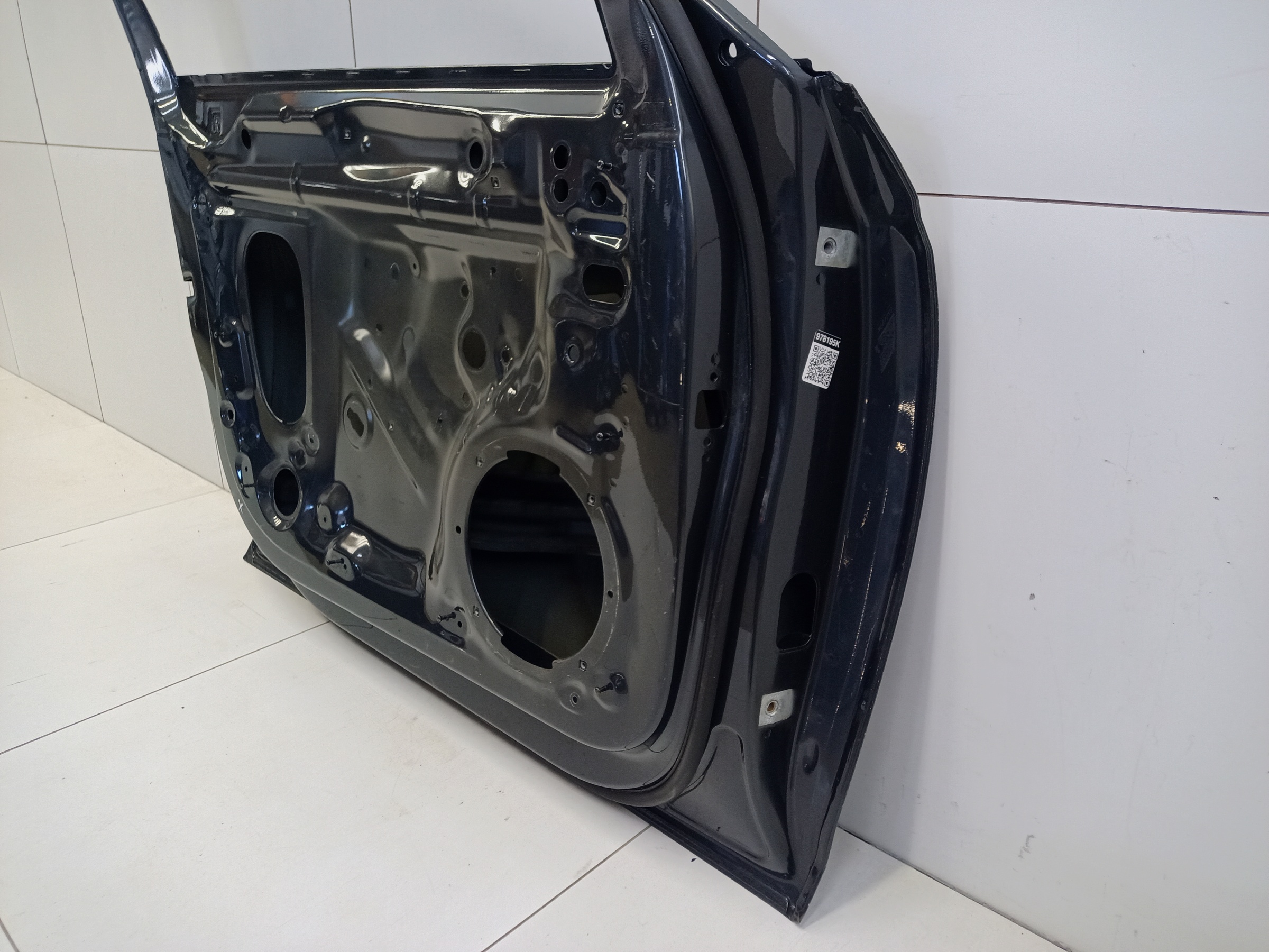 Дверь передняя левая Audi A4 B9 Restail