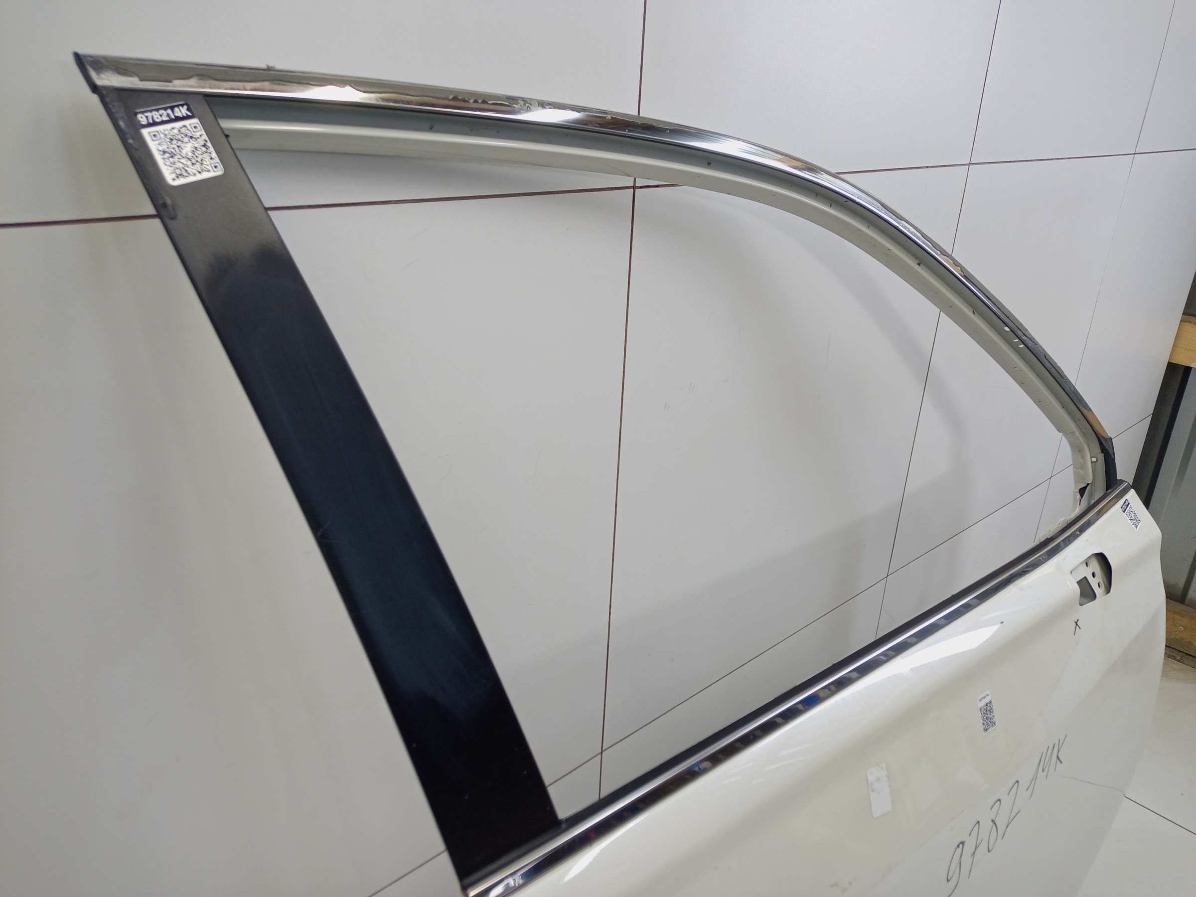 Дверь передняя правая Subaru Forester 5 SK