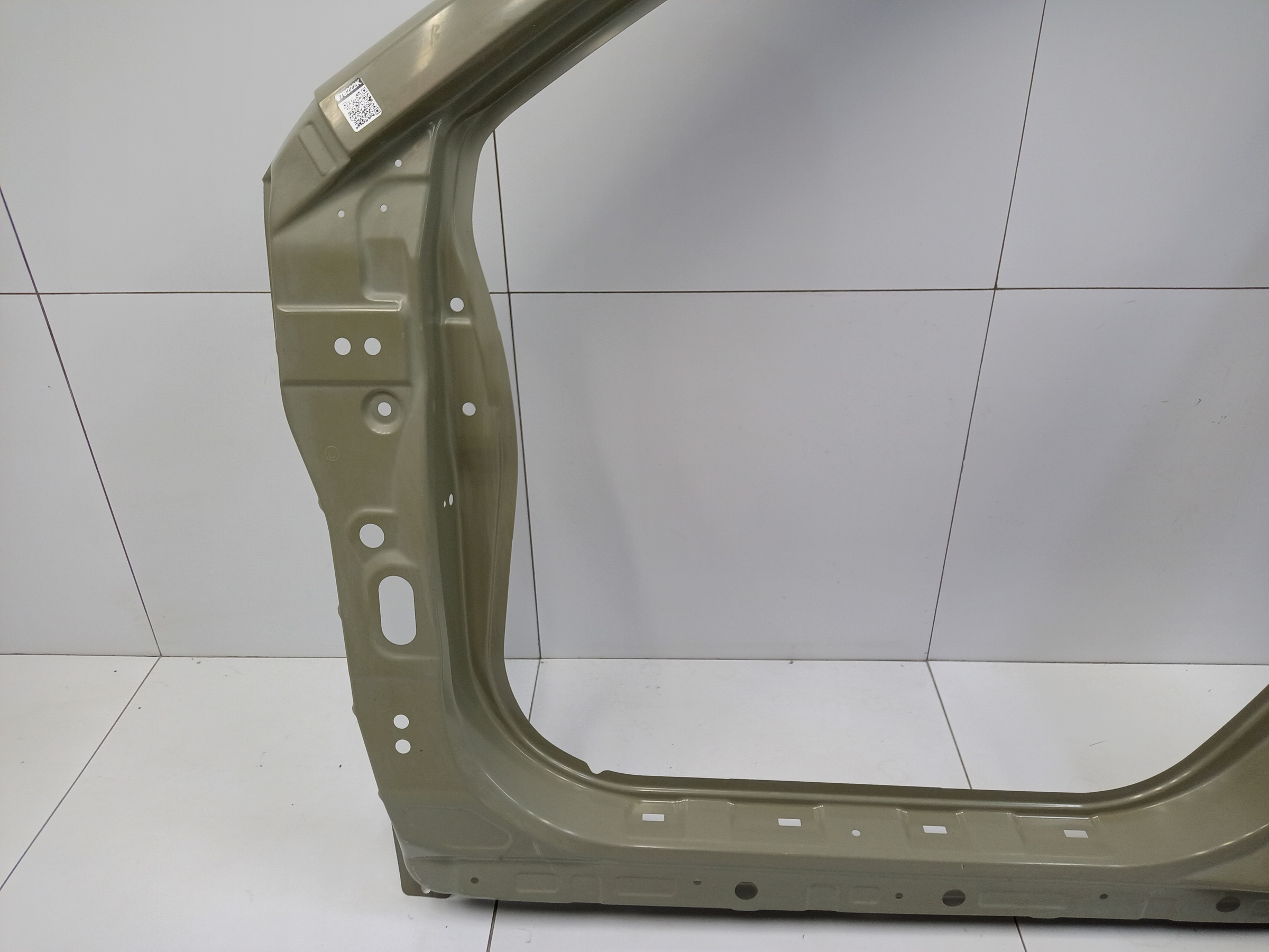 Панель кузова боковая левая Haval M6 2