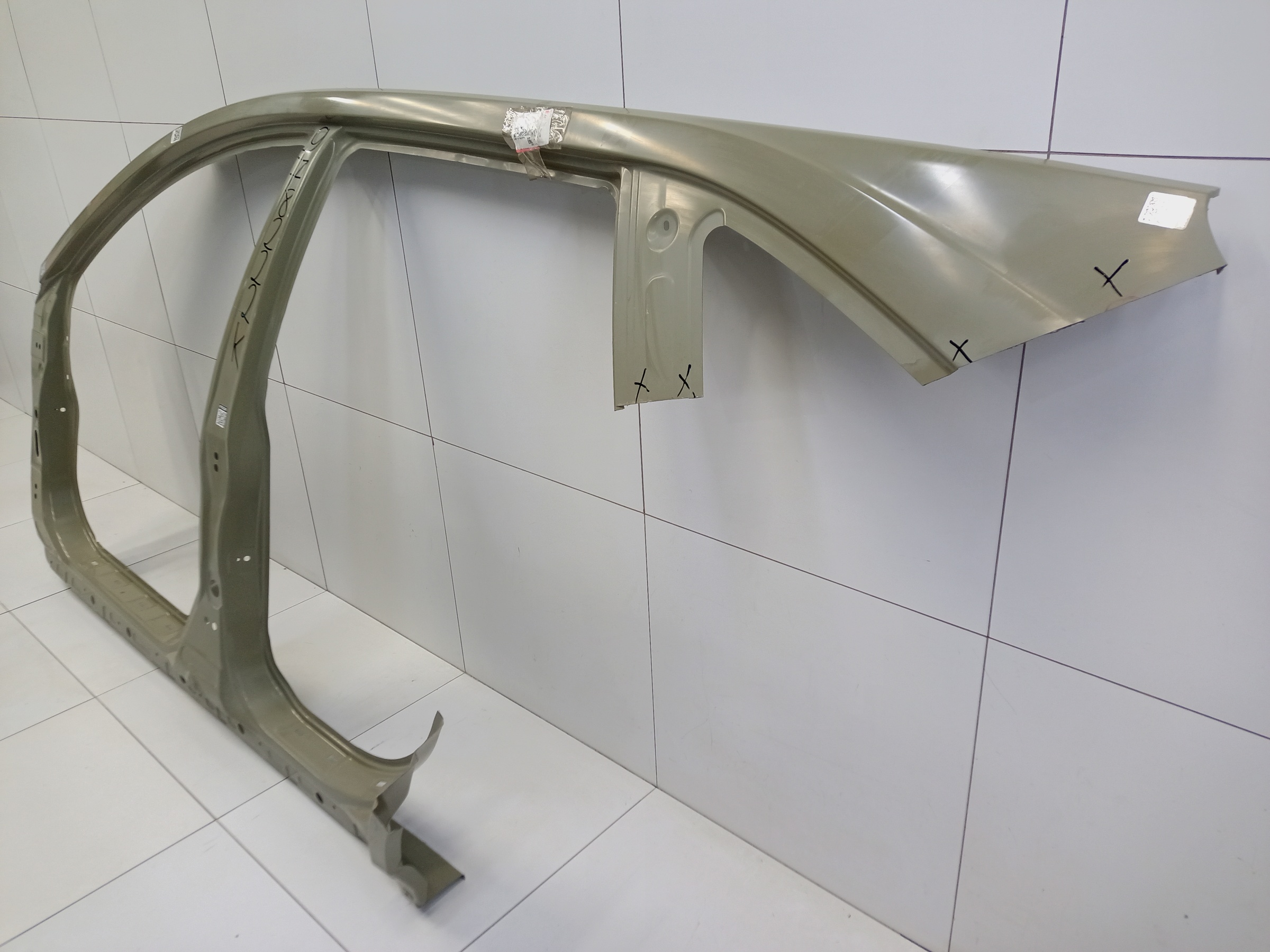 Панель кузова боковая левая Haval M6 2