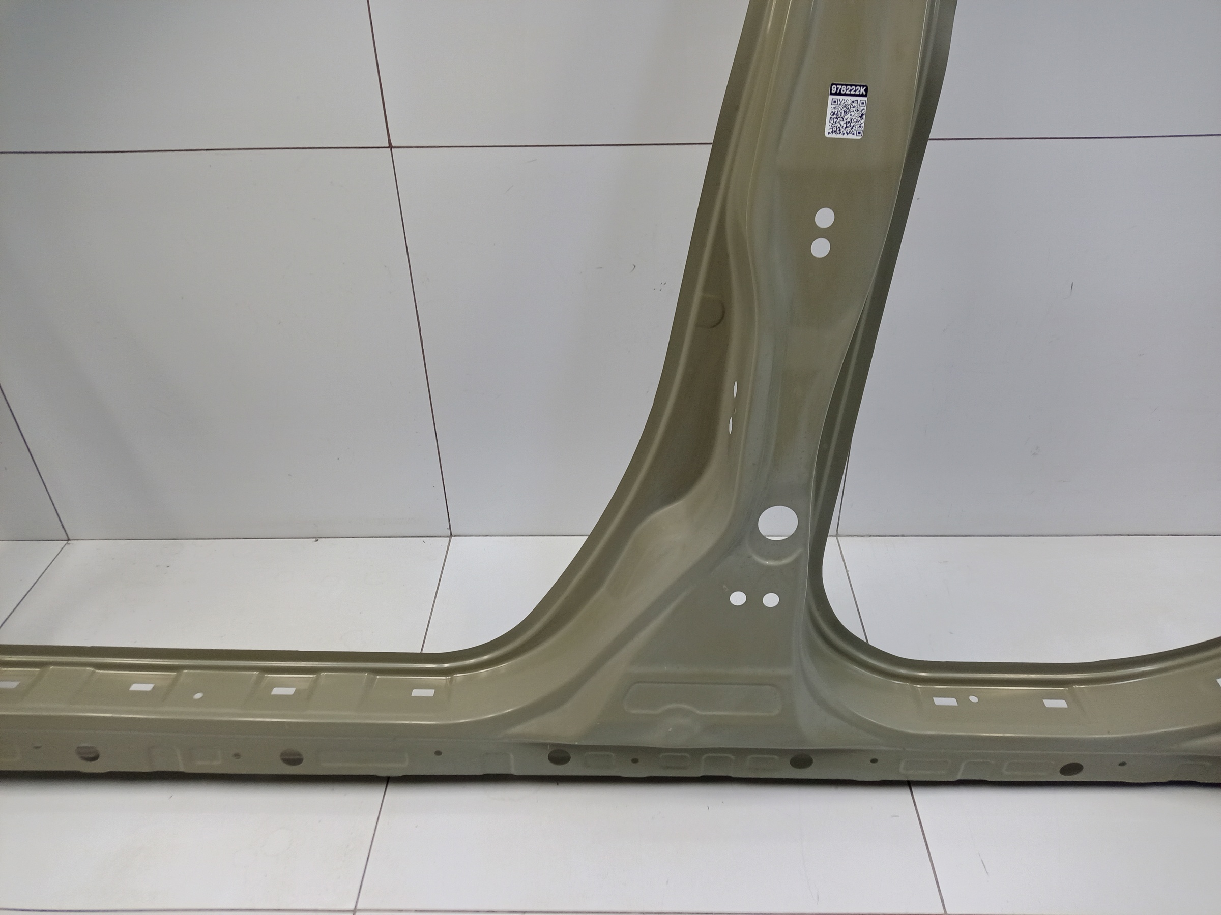 Панель кузова боковая левая Haval M6 2