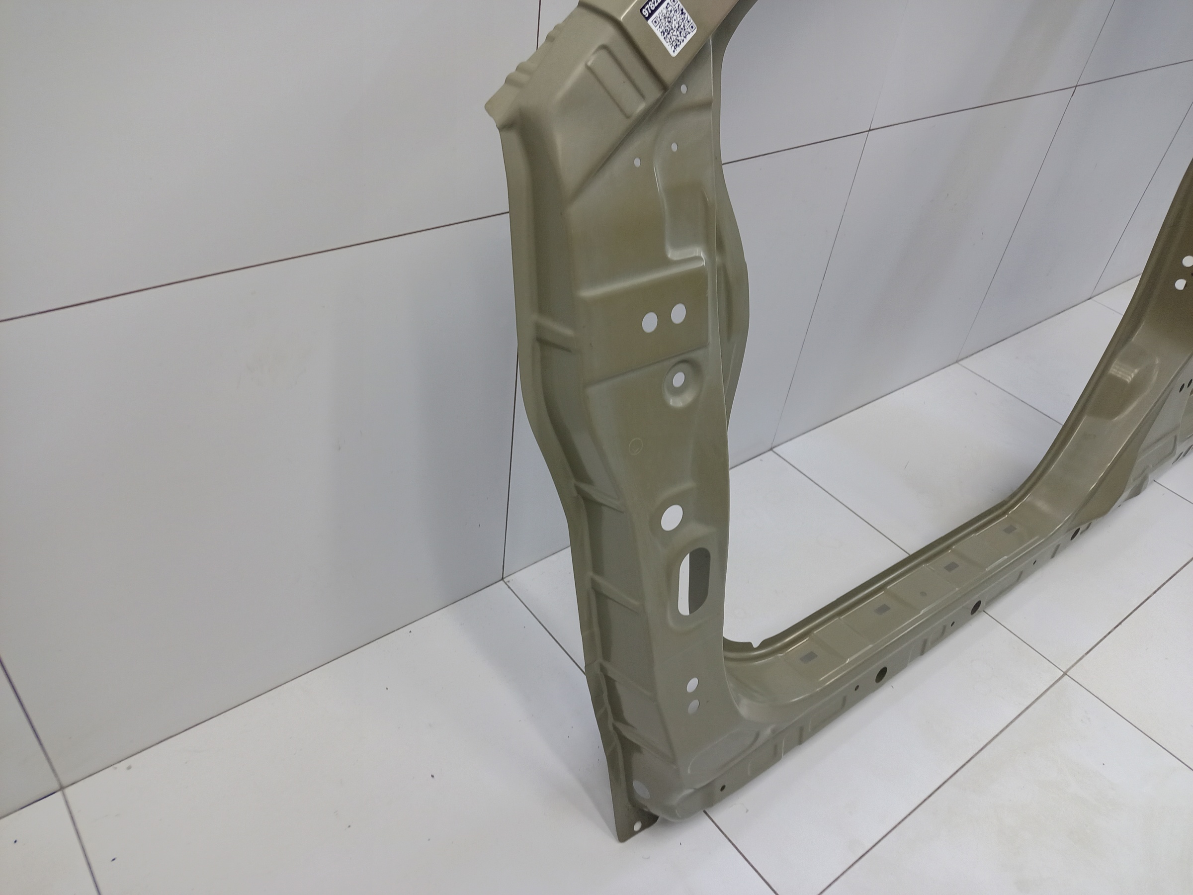 Панель кузова боковая левая Haval M6 2