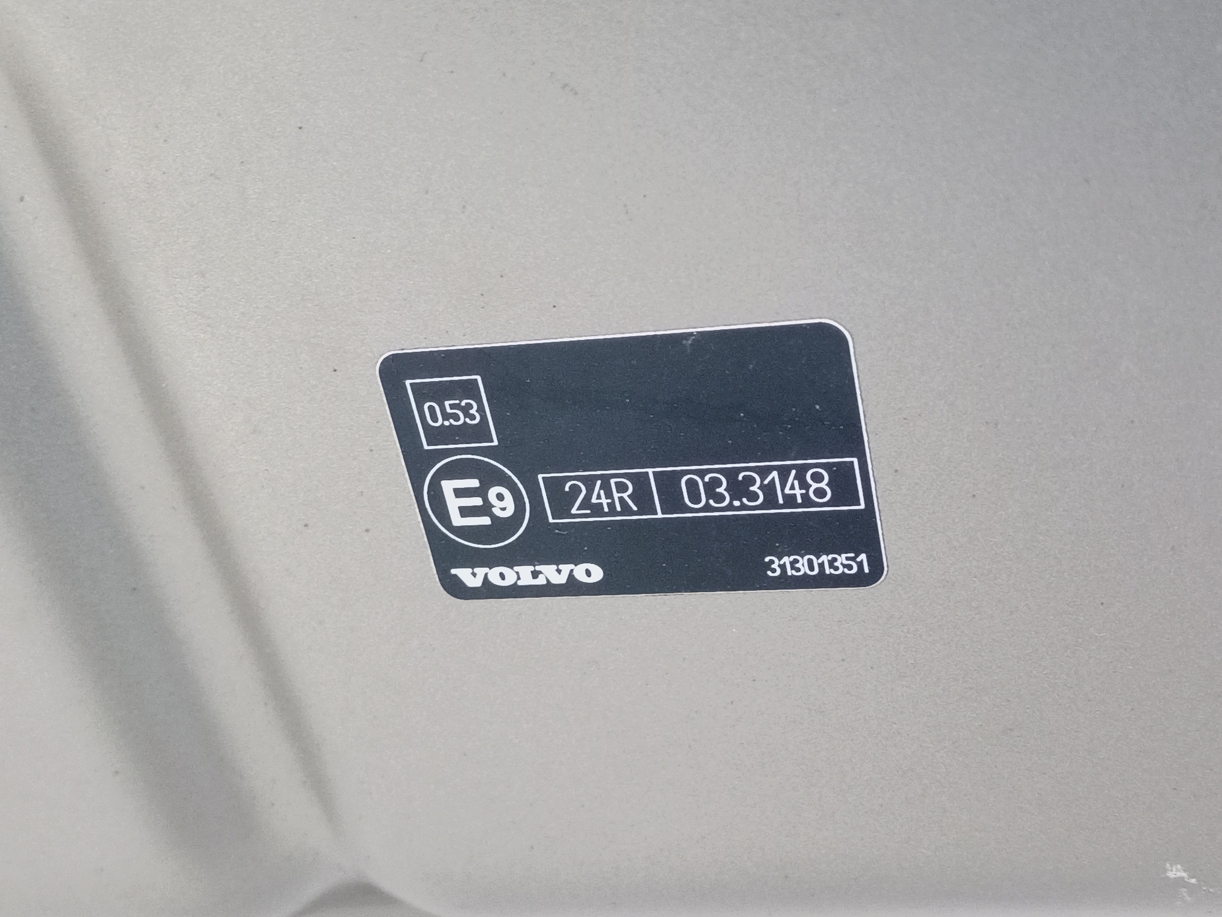 Капот Volvo XC70 2