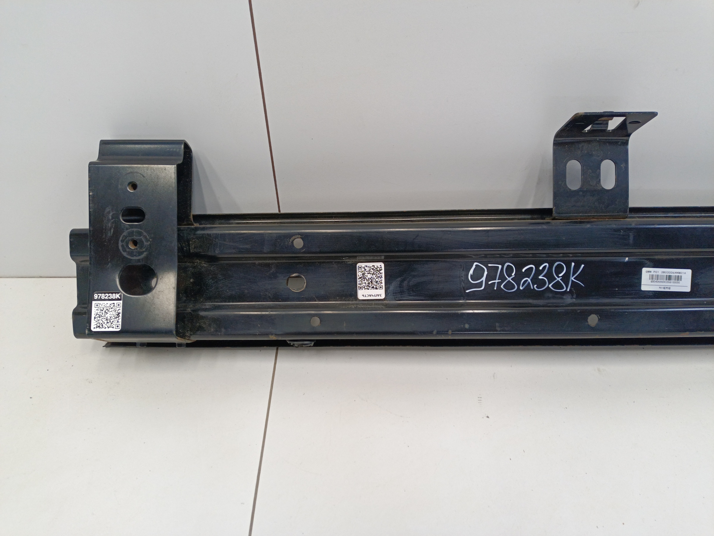 Усилитель переднего бампера Tank 300