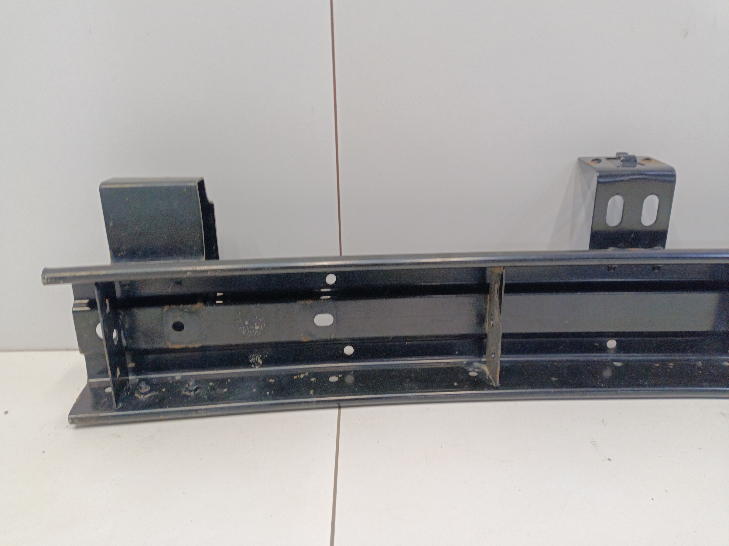 Усилитель переднего бампера Tank 300