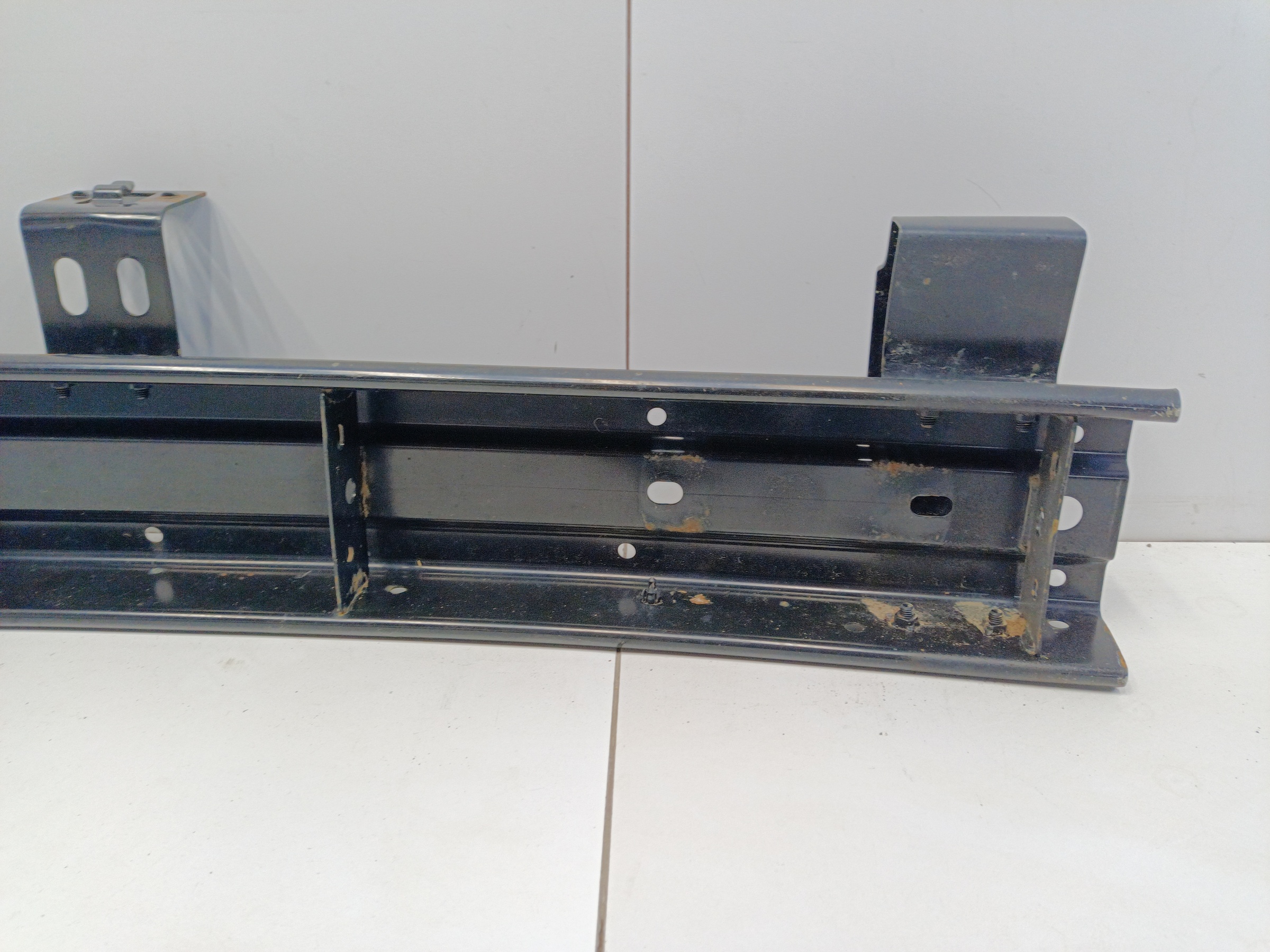 Усилитель переднего бампера Tank 300