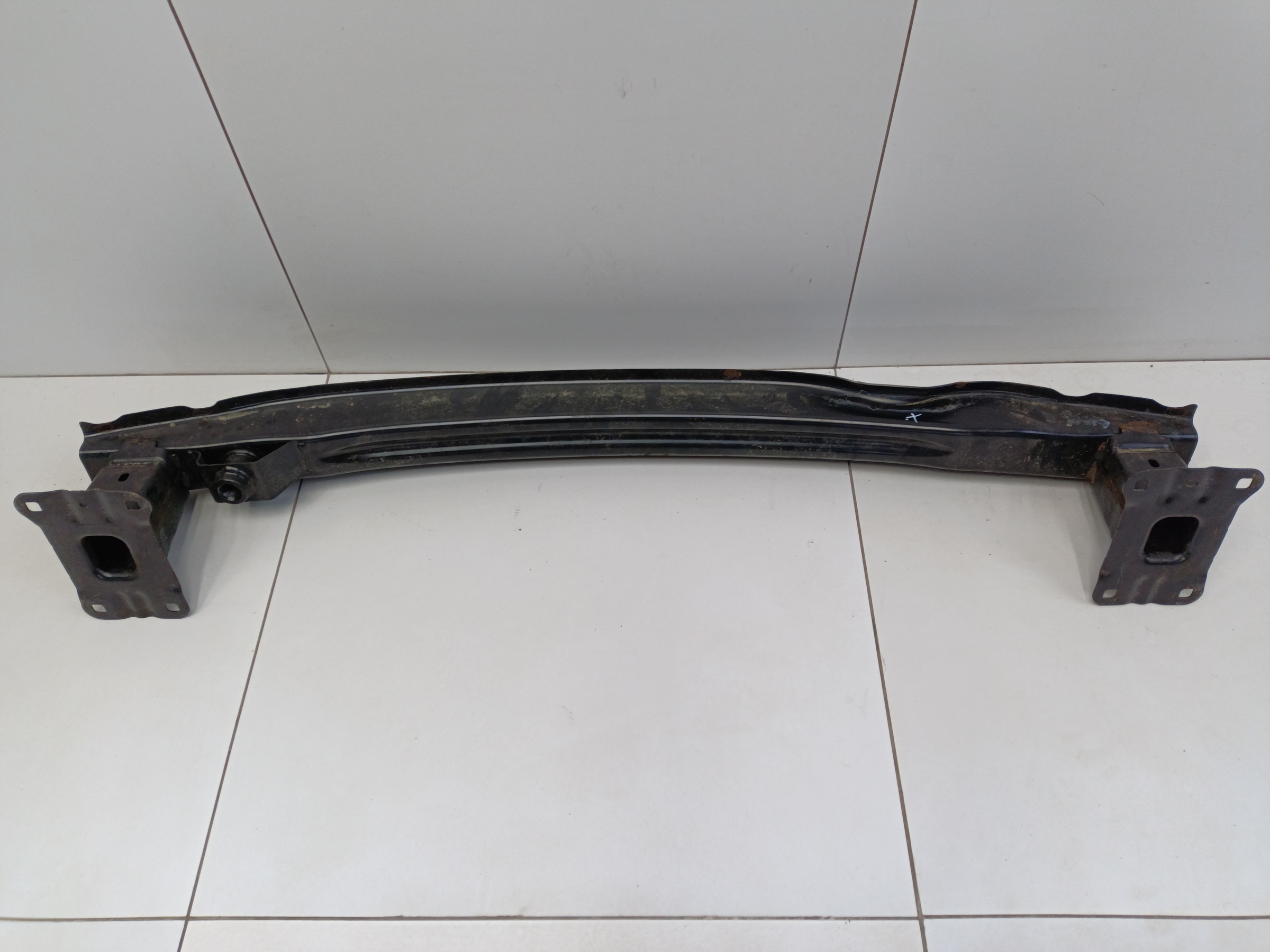 Усилитель заднего бампера Audi A3 8V Hatchback