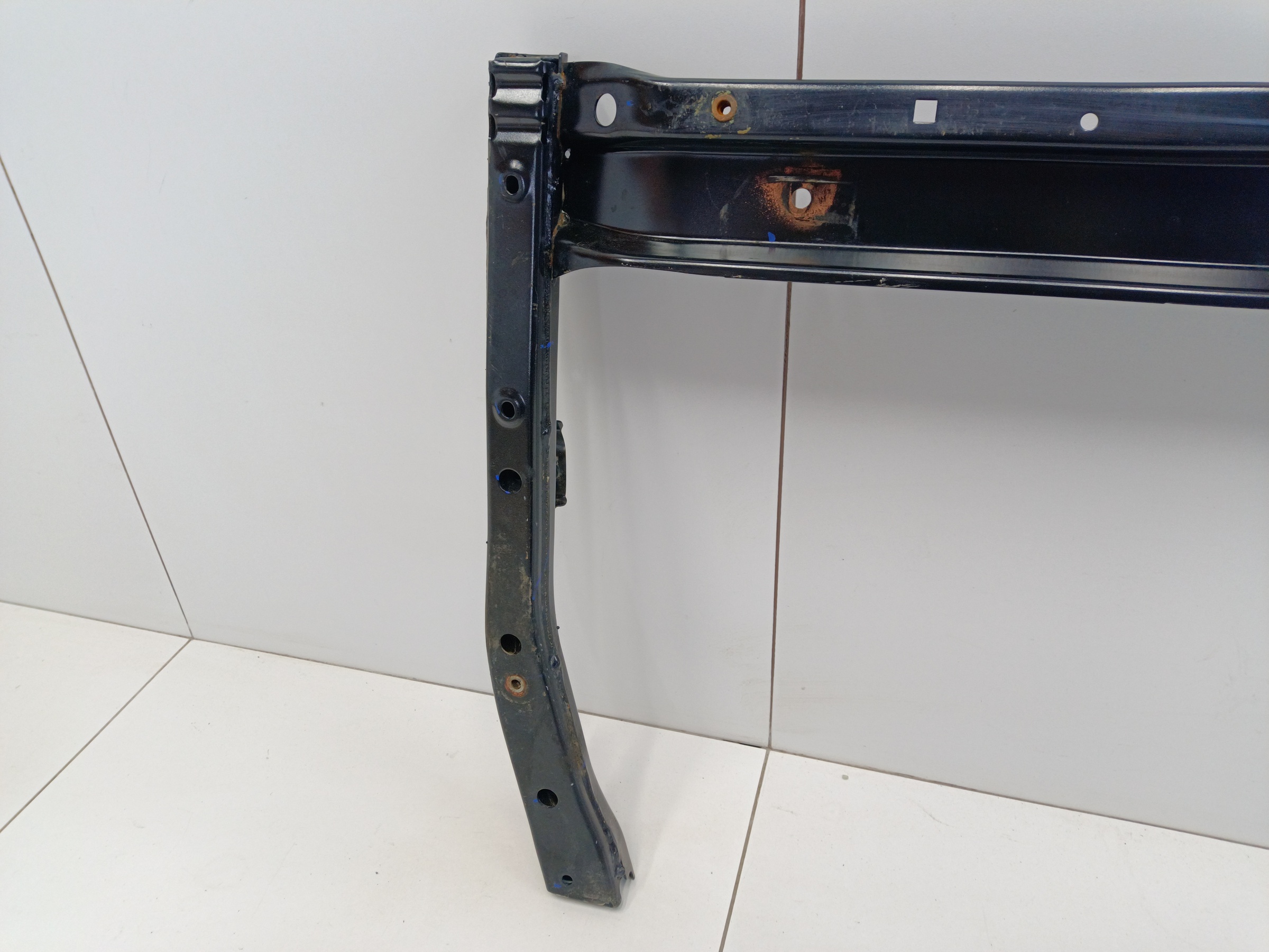 Балка поперечная передняя Geely Monjaro